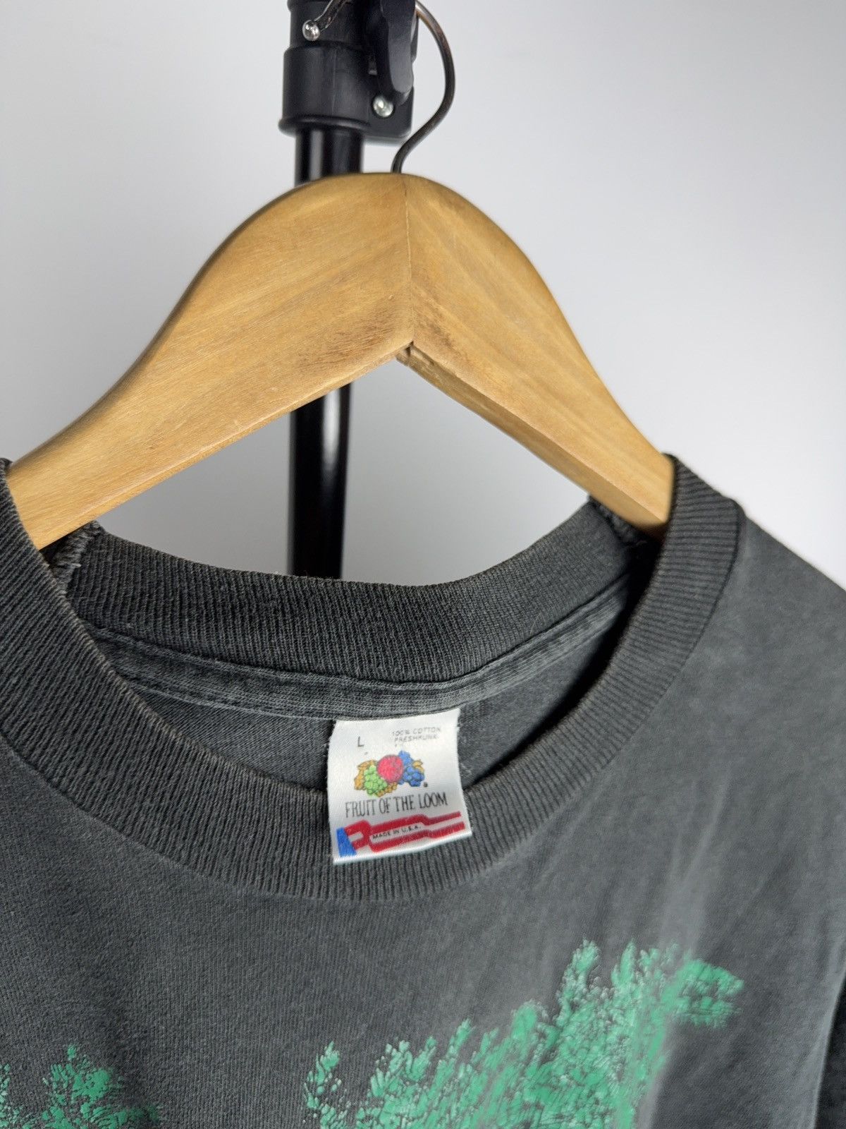 Vintage VNTG 90s Retro Florida Palm Trees USA Distressed Faded Tee Size US L / EU 52-54 / 3 - 6 Thumbnail