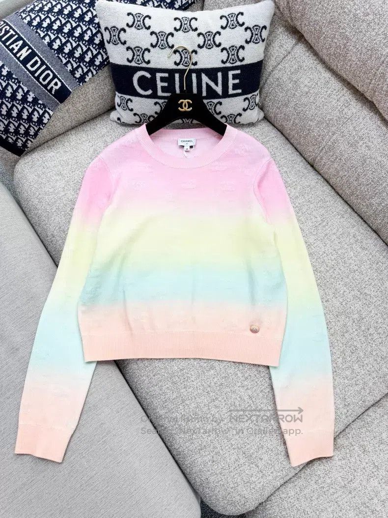 Chanel Chanel Double C relief logo cashmere long sleeves Size XS / US 0-2 / IT 36-38 - 1 Thumbnail
