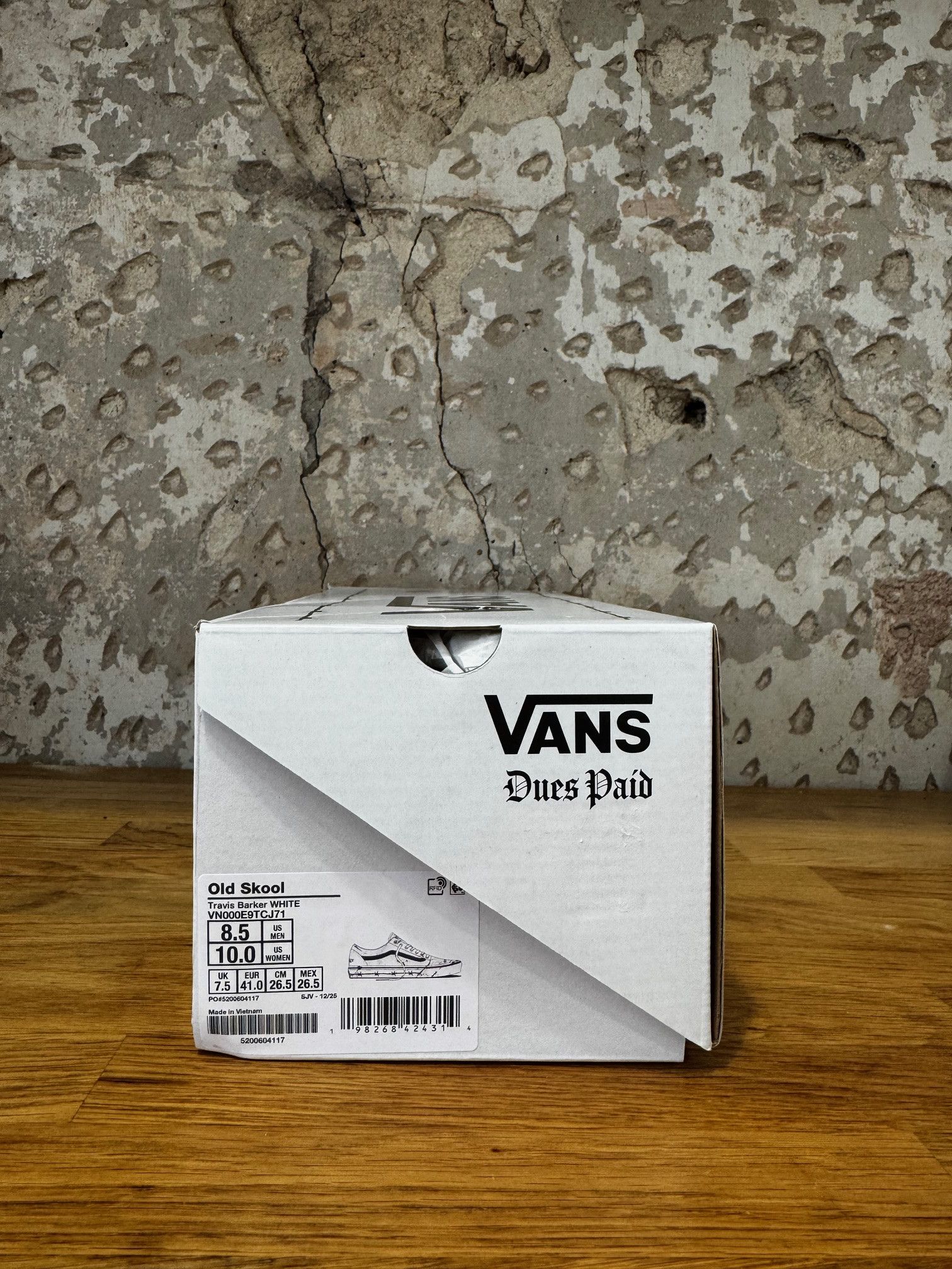 Vans VERY RARE VANS OLD SKOOL TRAVIS BARKER DUES PAID 8.5US 41 Size US 9 / EU 42 - 9 Thumbnail