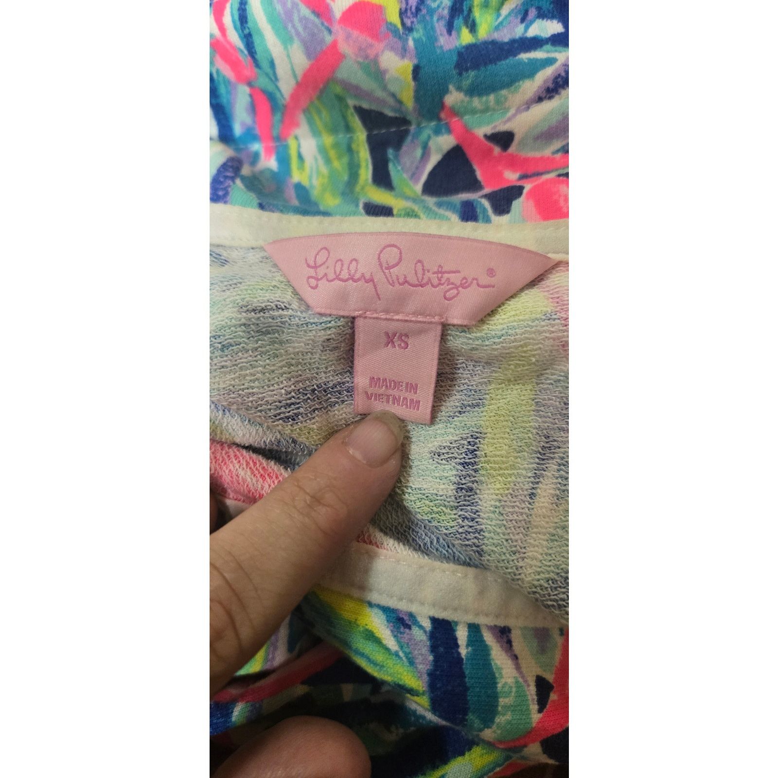 Lilly Pulitzer Lilly Pulitzer Women's Windsor Popover in Flamenco Beach Size XS / US 0-2 / IT 36-38 - 7 Thumbnail
