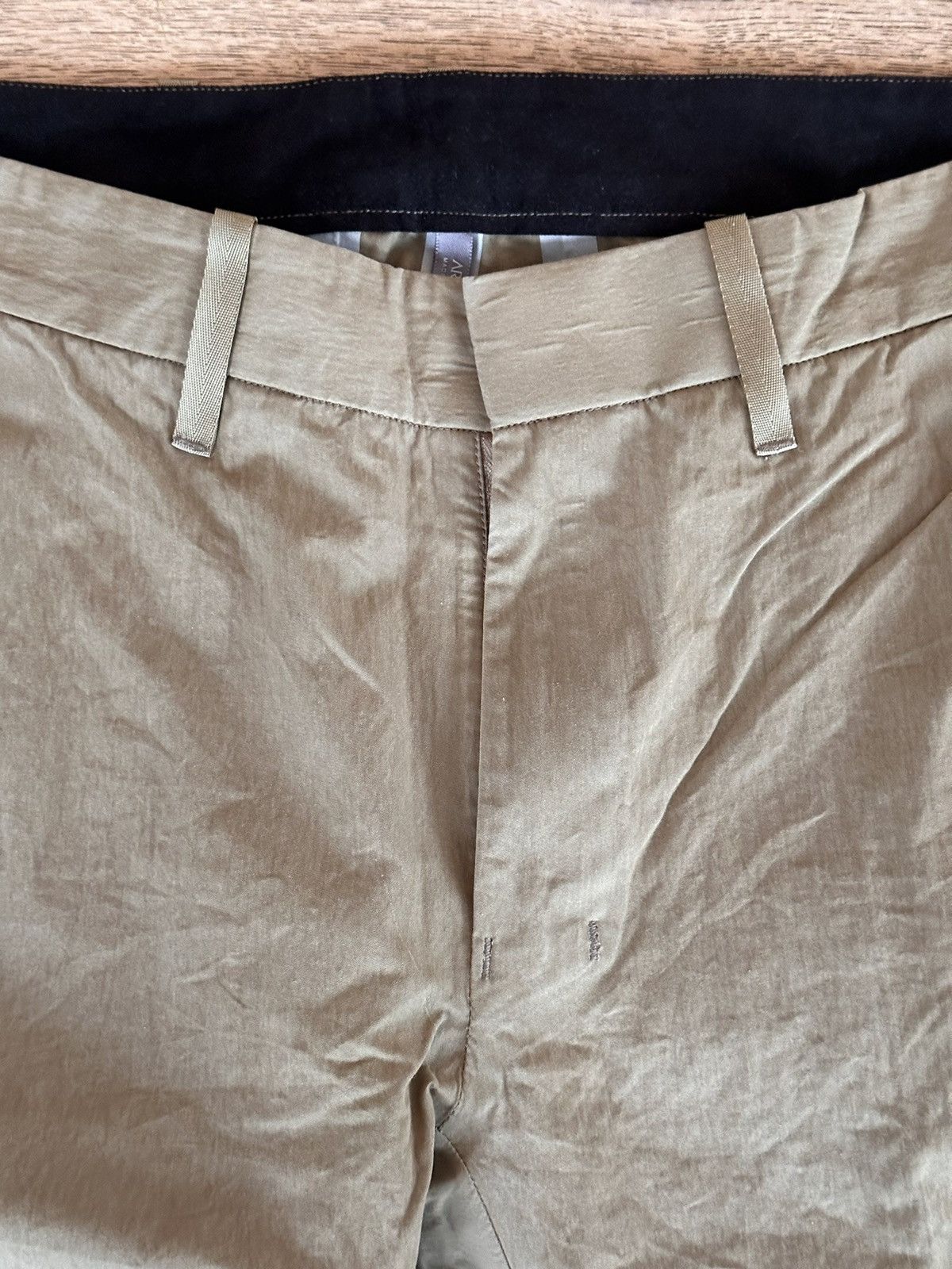 Veilance Arc'teryx Veilance Beige Shorts Size 30 Hidden Pockets Size US 30 / EU 46 - 3 Thumbnail