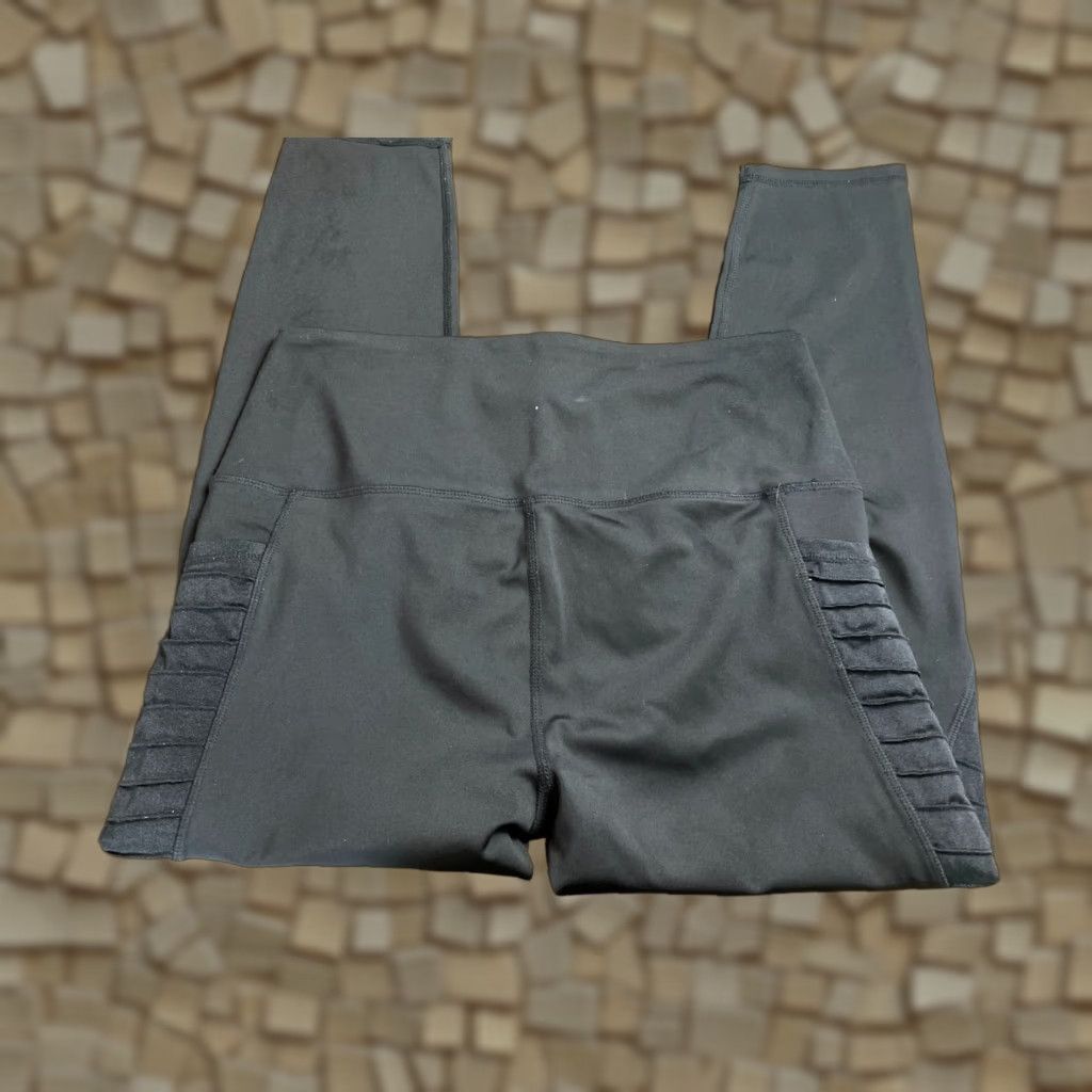 Vintage Legend Pants Women's Large Capri Activewear Pull On Black Size 36" / US 14 / IT 50 - 1 Thumbnail