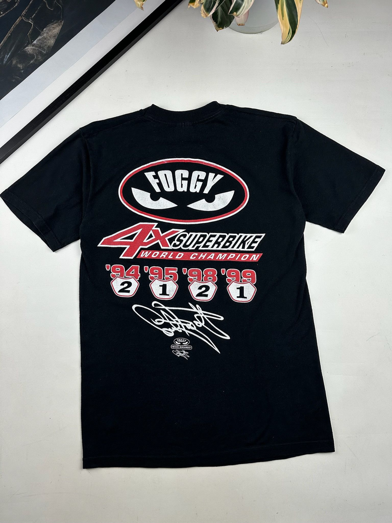 Ducati 90s DUCATI CARL FOGARTY LEGEND TT RACER Tee Size US S / EU 44-46 / 1 - 4 Thumbnail