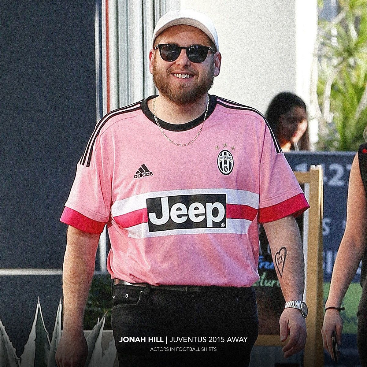 Adidas Vintage Adidas Juventus Pink 2015 Track Jacket Drake Rare Size US L / EU 52-54 / 3 - 6 Thumbnail