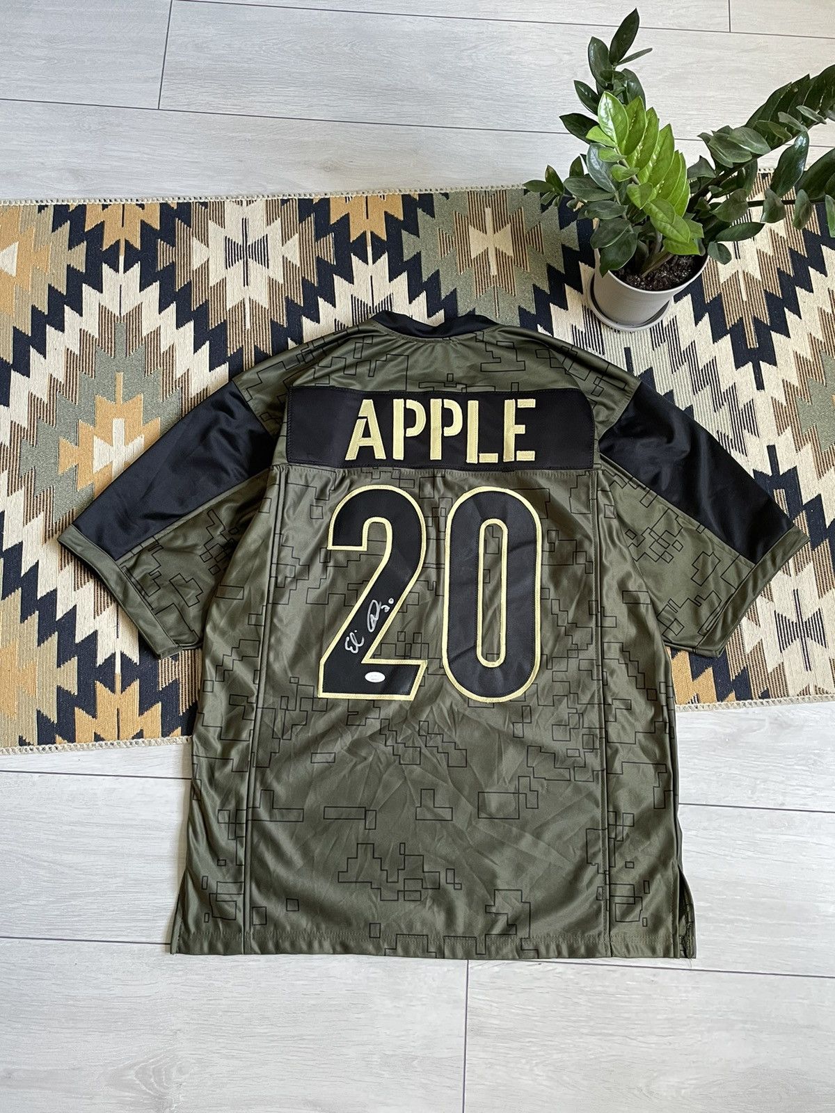 NFL Vintage Eli Apple Military Autographed Jersey Size US XL / EU 56 / 4 - 1 Thumbnail
