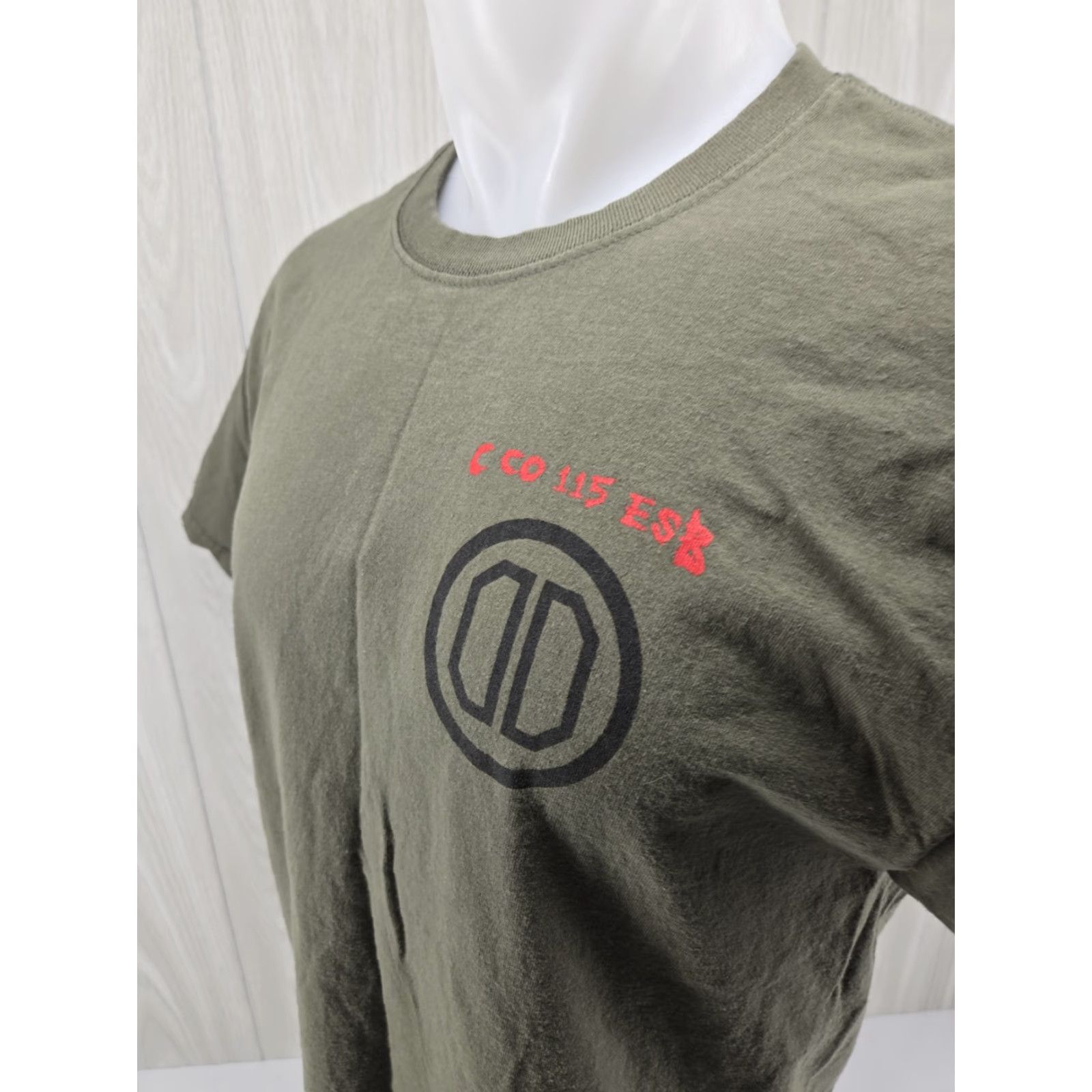 Hanes C company 115th Expeditionary Signal Battalion Renegades Men's Green T Shirt L Size US L / EU 52-54 / 3 - 6 Thumbnail