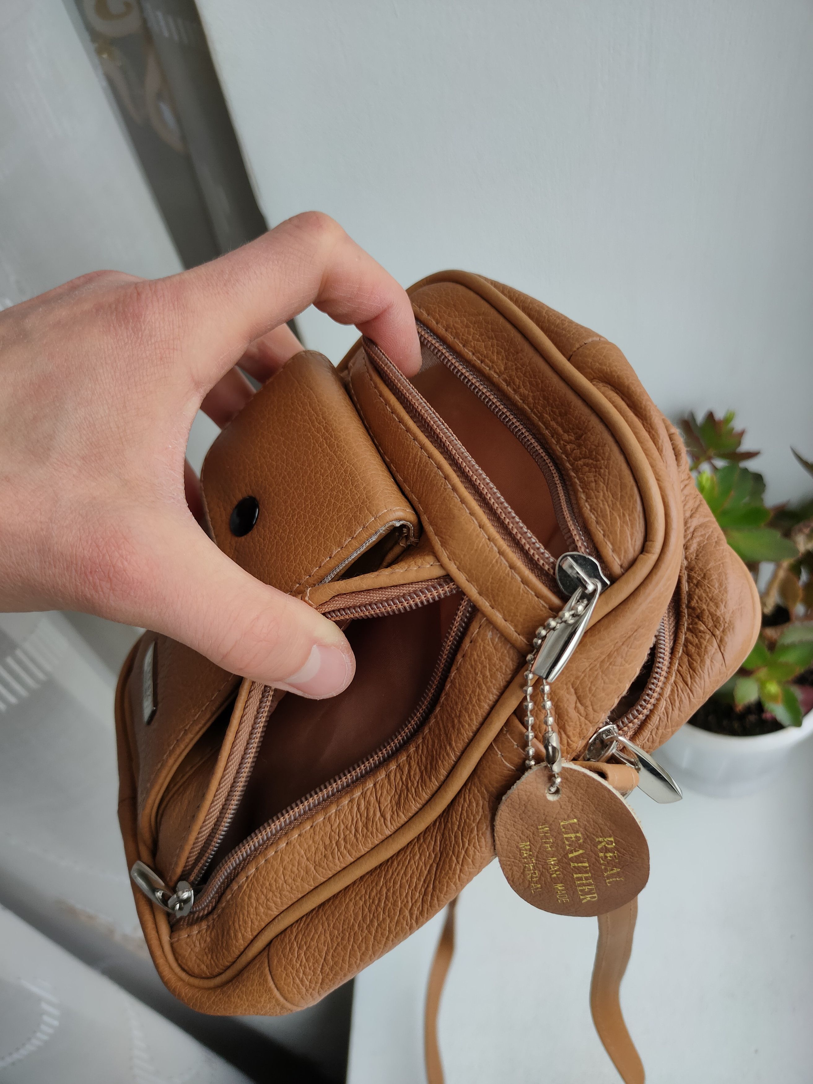 Leather Vintage Y2K Leather messenger bag Lorenz crossbody bag Size ONE SIZE - 7 Thumbnail
