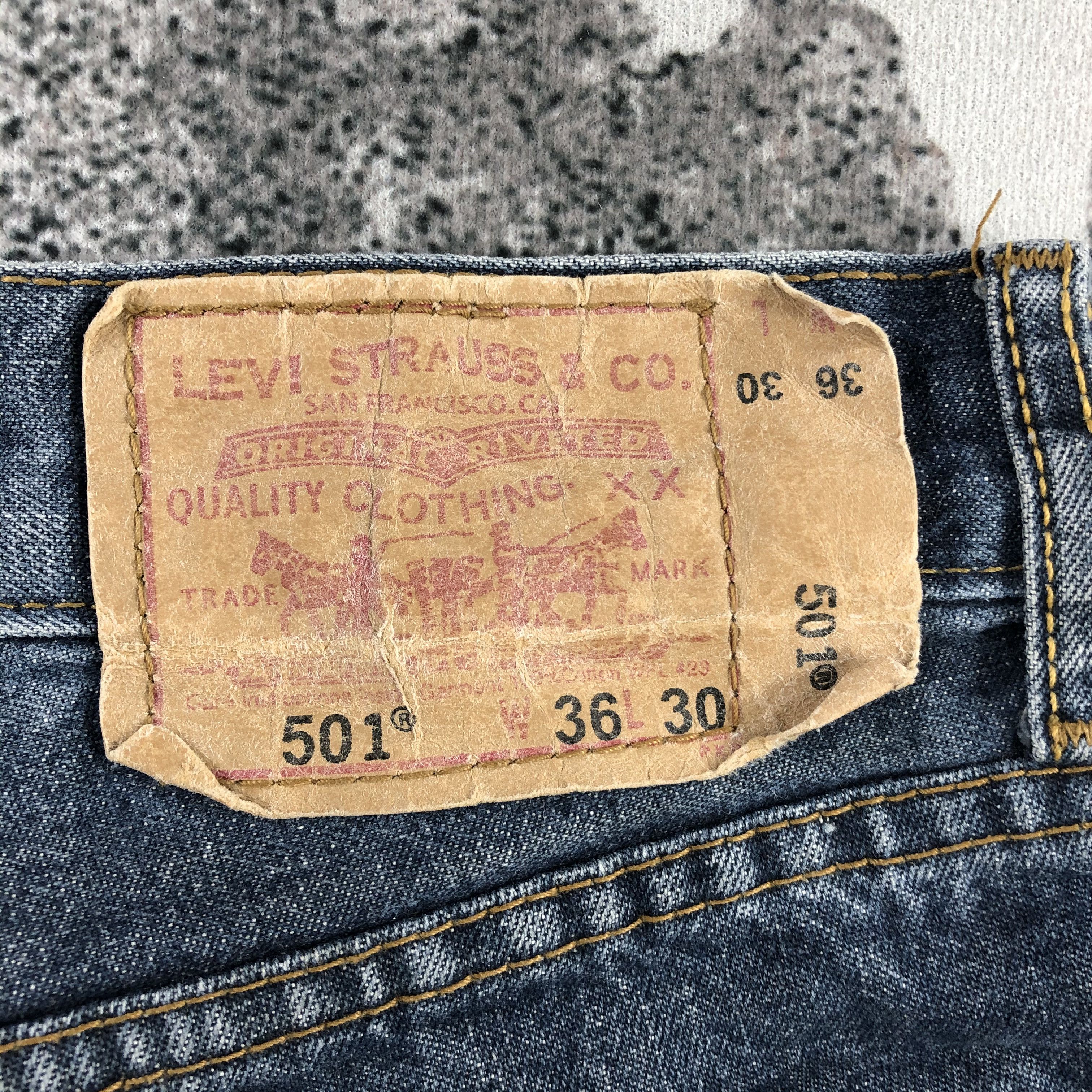 Levi's Vintage Levis 501 Jeans Painted Denim KJ1032 Size US 34 / EU 50 - 5 Thumbnail