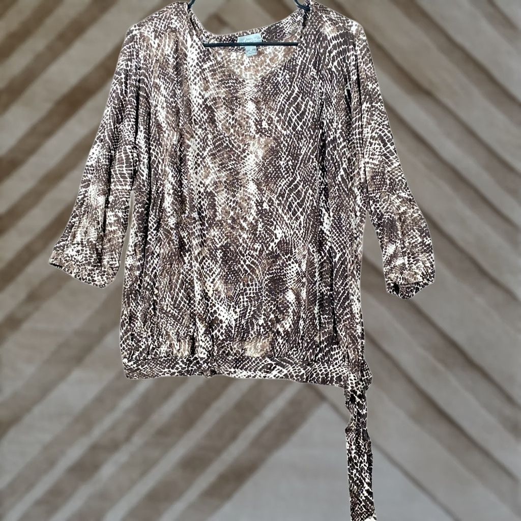Vintage Chico's Travelers Blouse Womens Knit Front Knot Animal Print 3/4 Sleeve Scoop Neck L Brown Tan Size L / US 10 / IT 46 - 1 Thumbnail