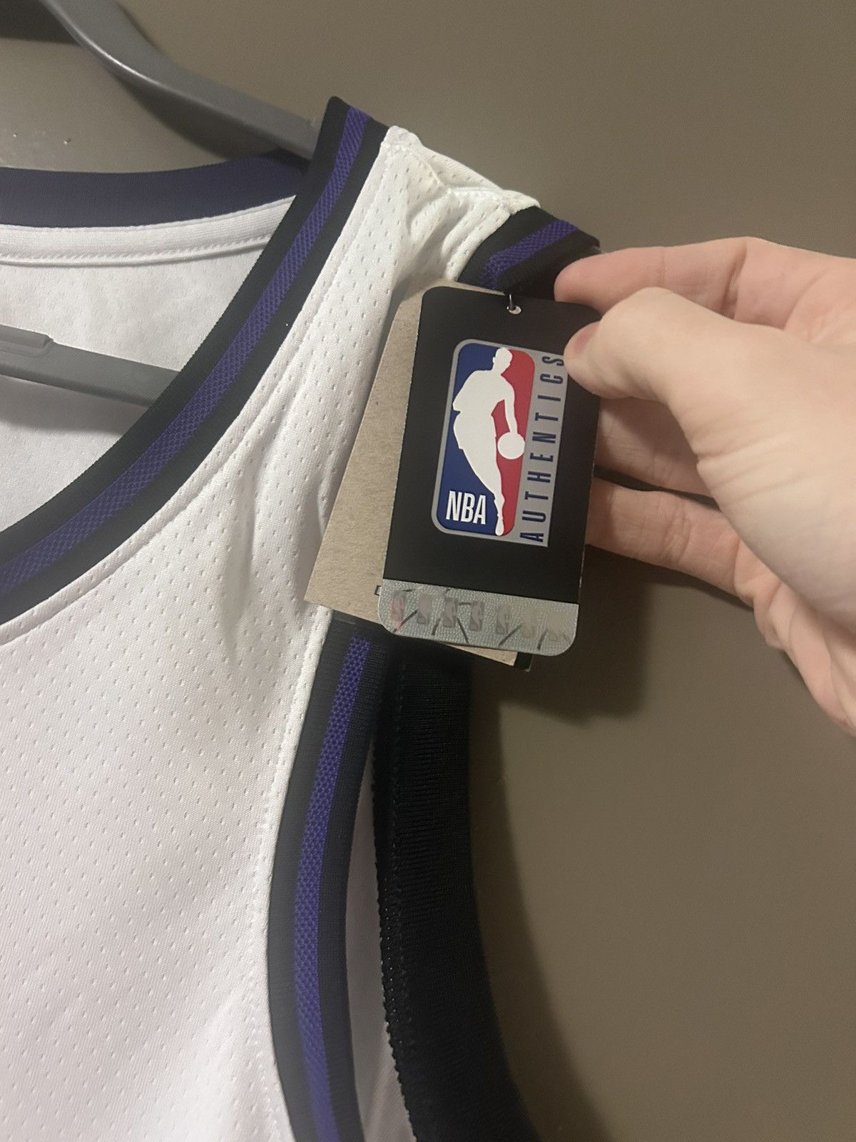 Nike Lakers Lebron Jersey With Tags Size US M / EU 48-50 / 2 - 5 Thumbnail