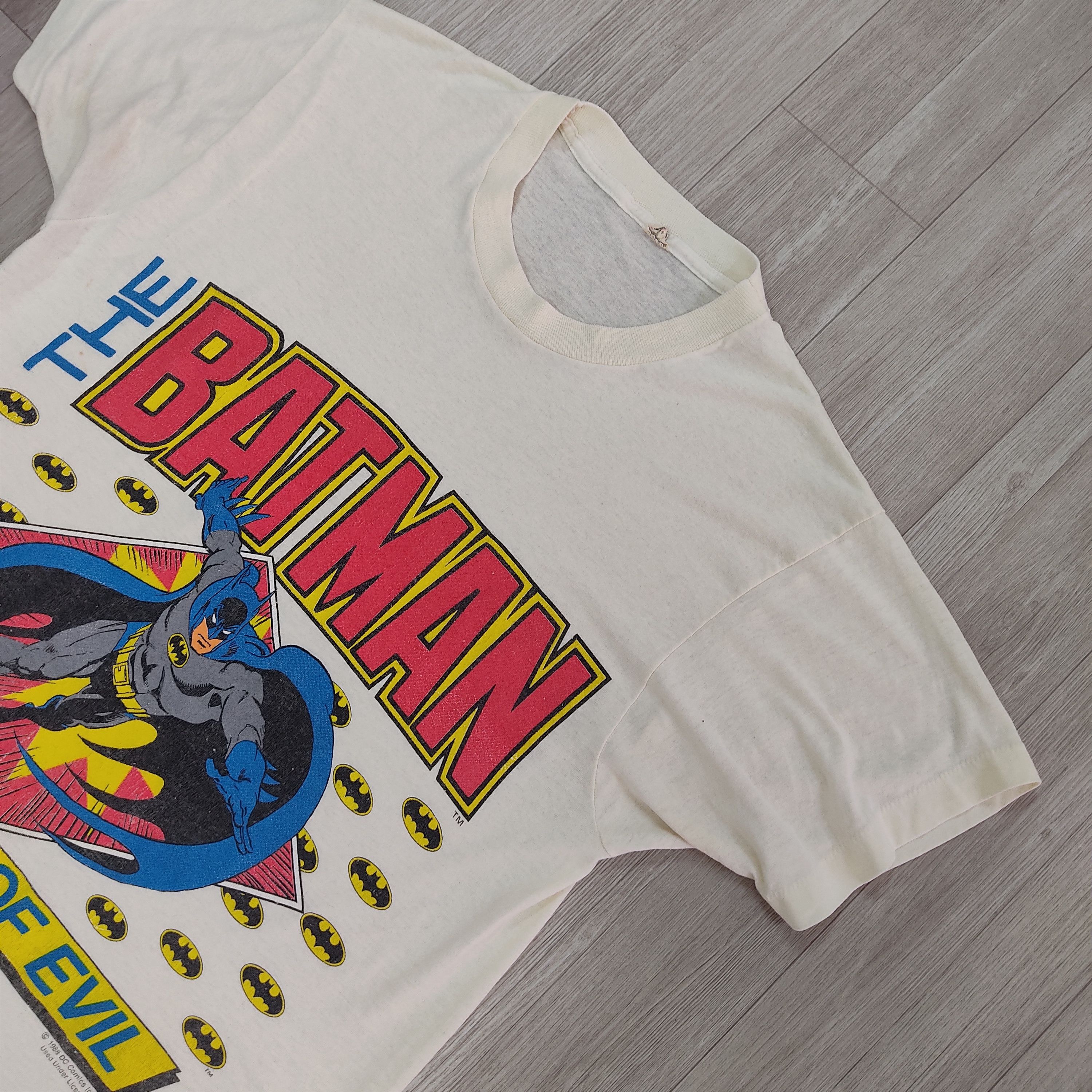 DC Comics O.G. Vtg 80s BATMAN Almost Paper Thin T-shirt Size US M / EU 48-50 / 2 - 5 Thumbnail