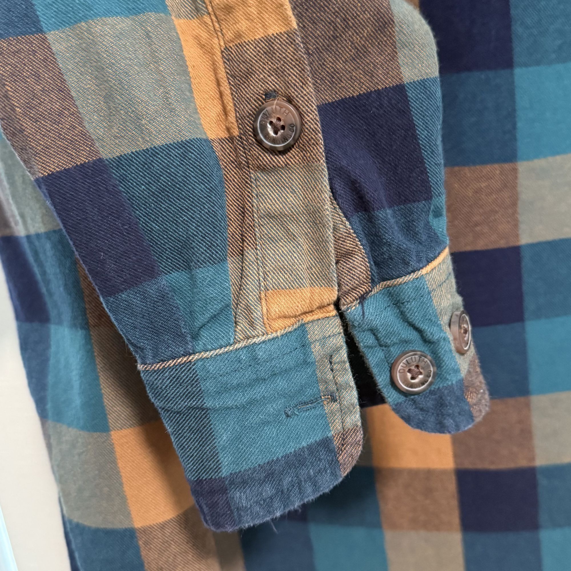 Duluth Trading Company Duluth Trading Co. Men's Flannel Plaid Shirt L Size US M / EU 48-50 / 2 - 4 Thumbnail