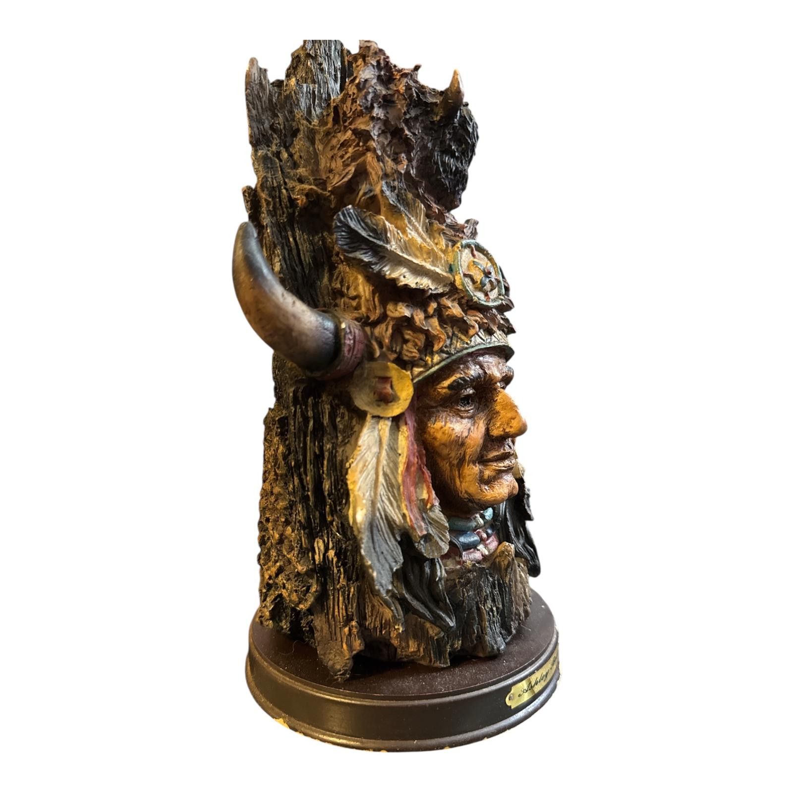 Unknown London Native American Style Buffalo Head Bust Sculpture with Feath Size ONE SIZE - 3 Thumbnail