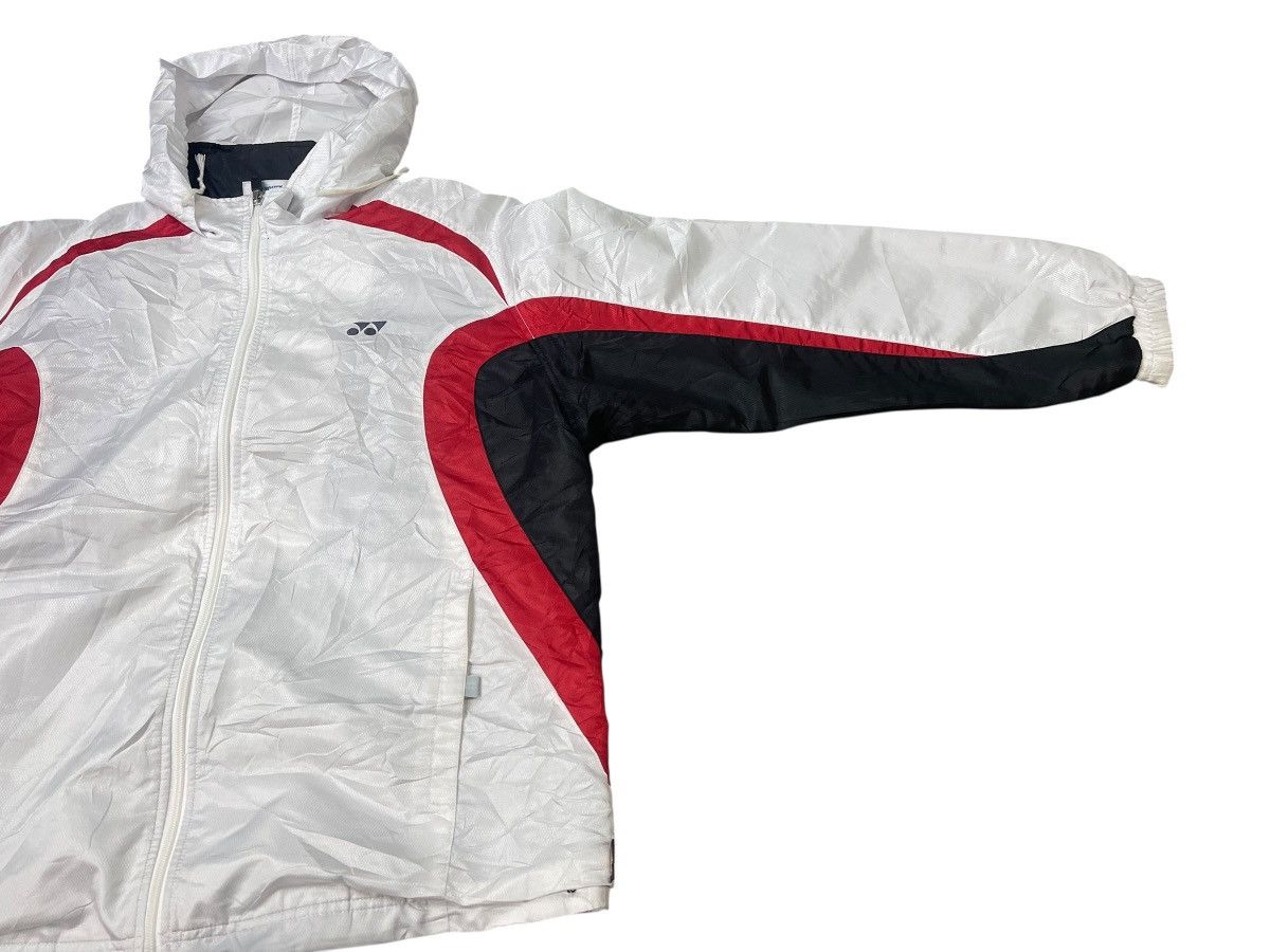 Japanese Brand Vintage Yonex Heat Capsule Windbreaker Jacket Size US L / EU 52-54 / 3 - 7 Thumbnail