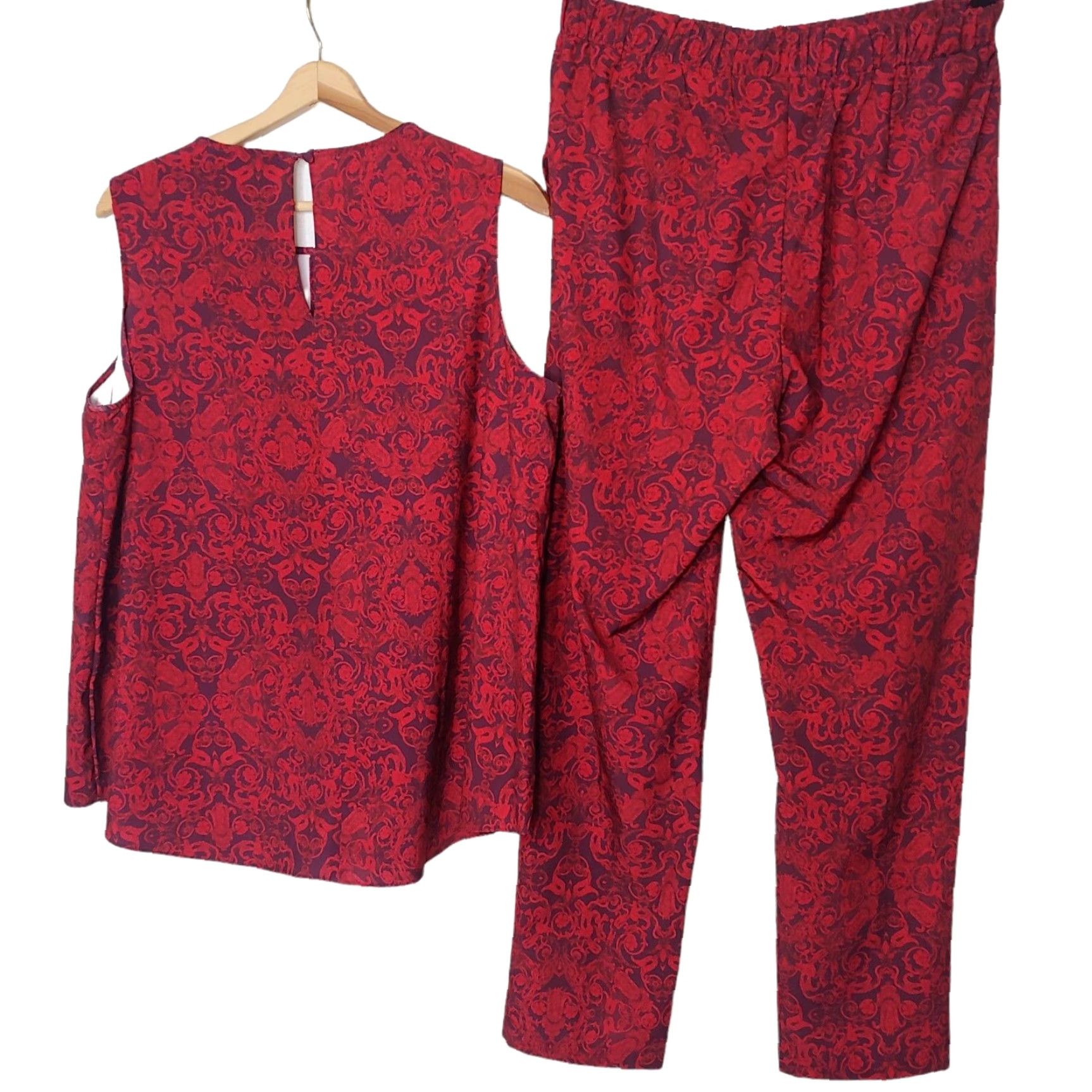 Disney Disney Through the Looking Glass by GIULIANA 1X Outfit Shirt Pants Red Women Size XL / US 12-14 / IT 48-50 - 3 Thumbnail
