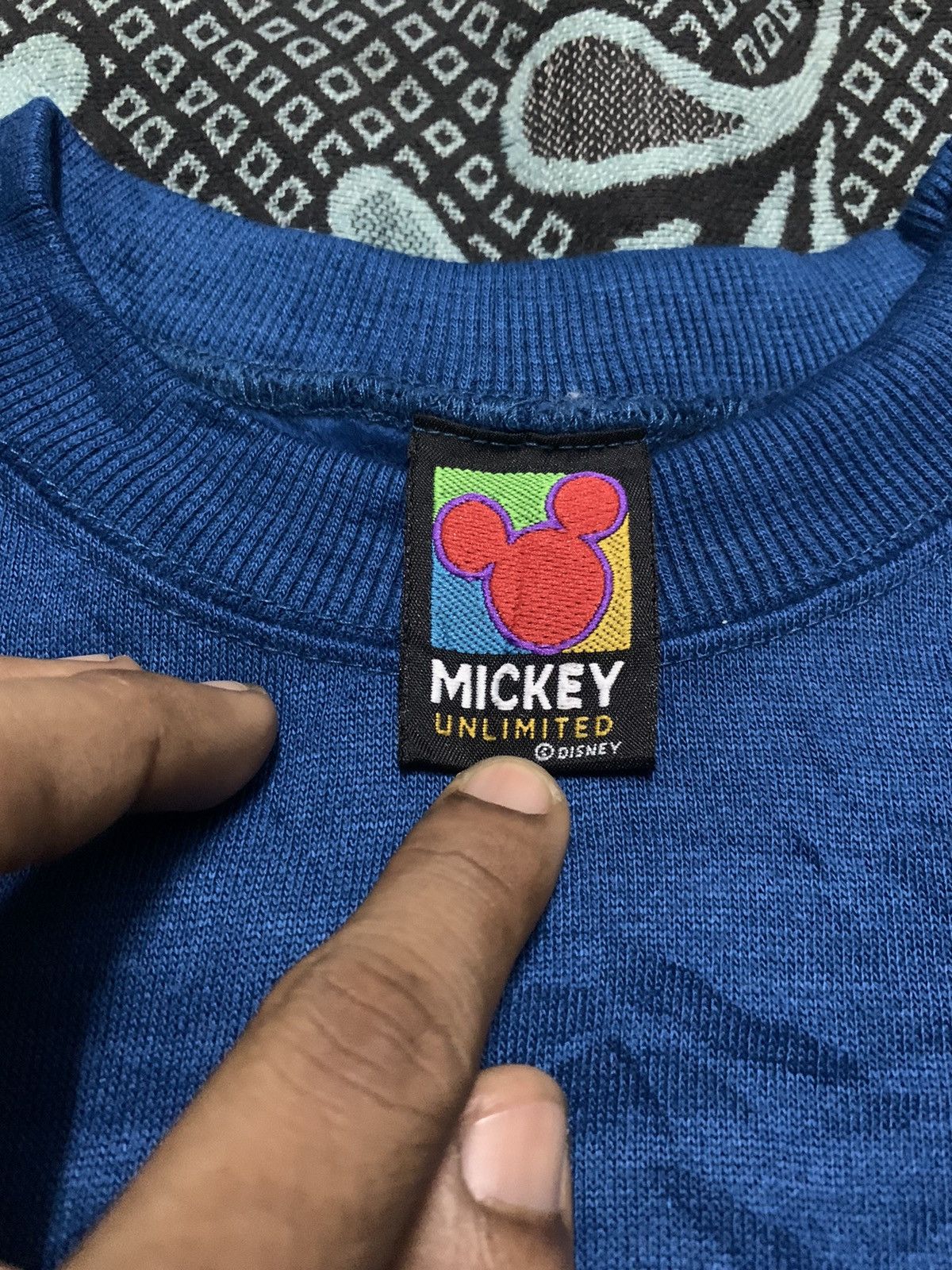 Disney VINTAGE 2000s GOOFY SWEATSHIRT LIKE NEW CONDITION Size US M / EU 48-50 / 2 - 3 Thumbnail
