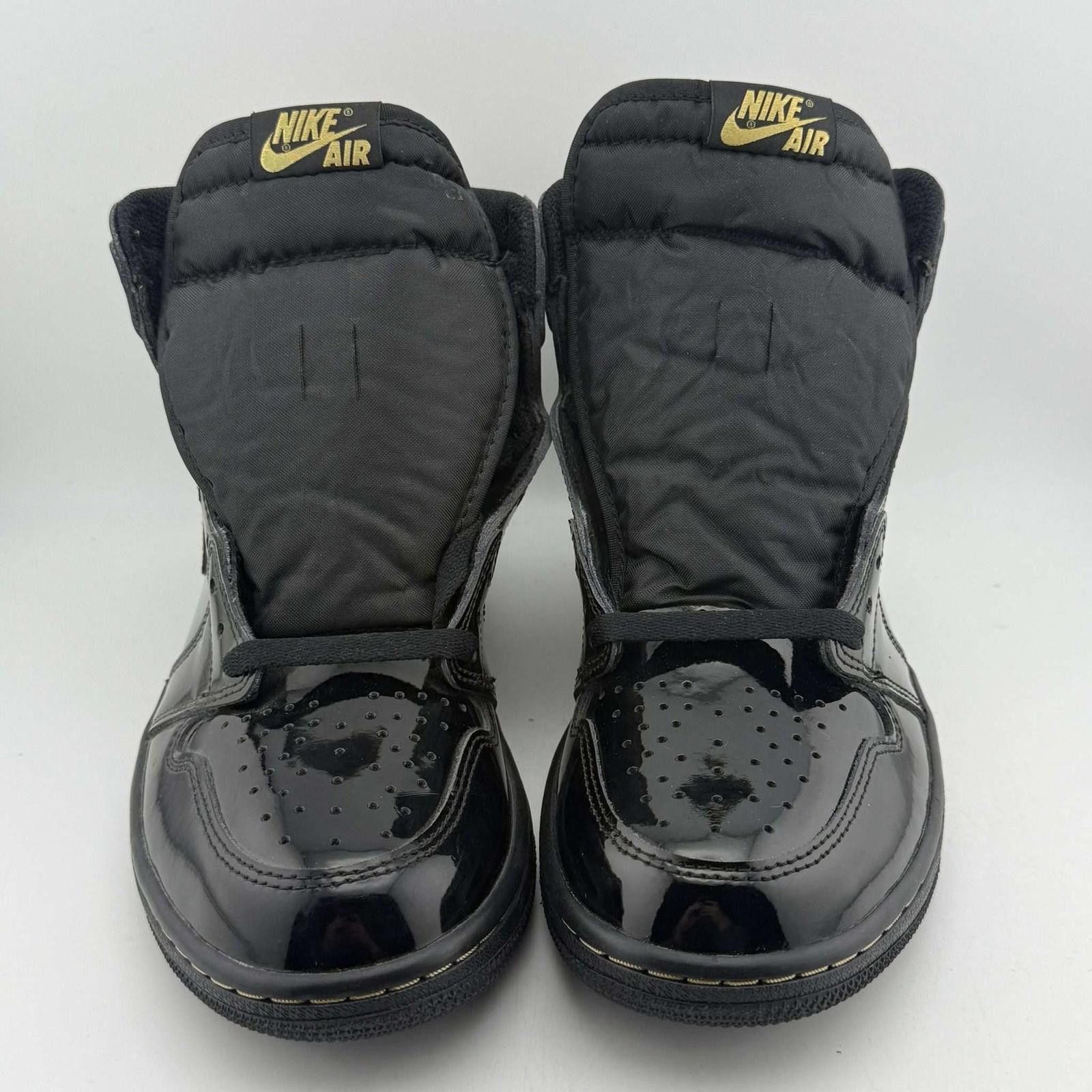 Nike Jordan 1 Metallic Gold Size US 9 / EU 42 - 2 Thumbnail