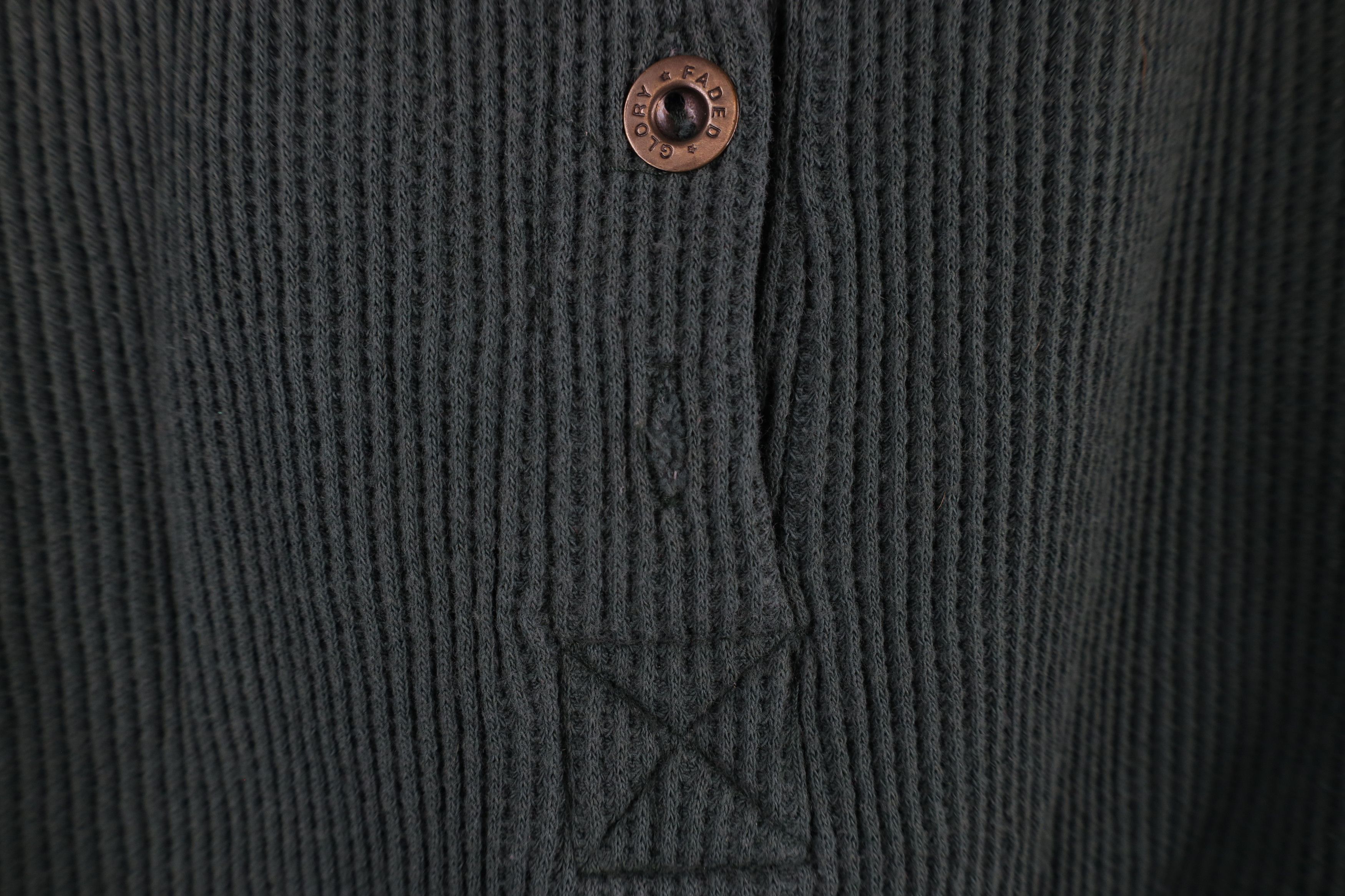 Vintage Vintage 90s Streetwear Thermal Waffle Knit Henley T-Shirt Size L / US 10 / IT 46 - 4 Thumbnail