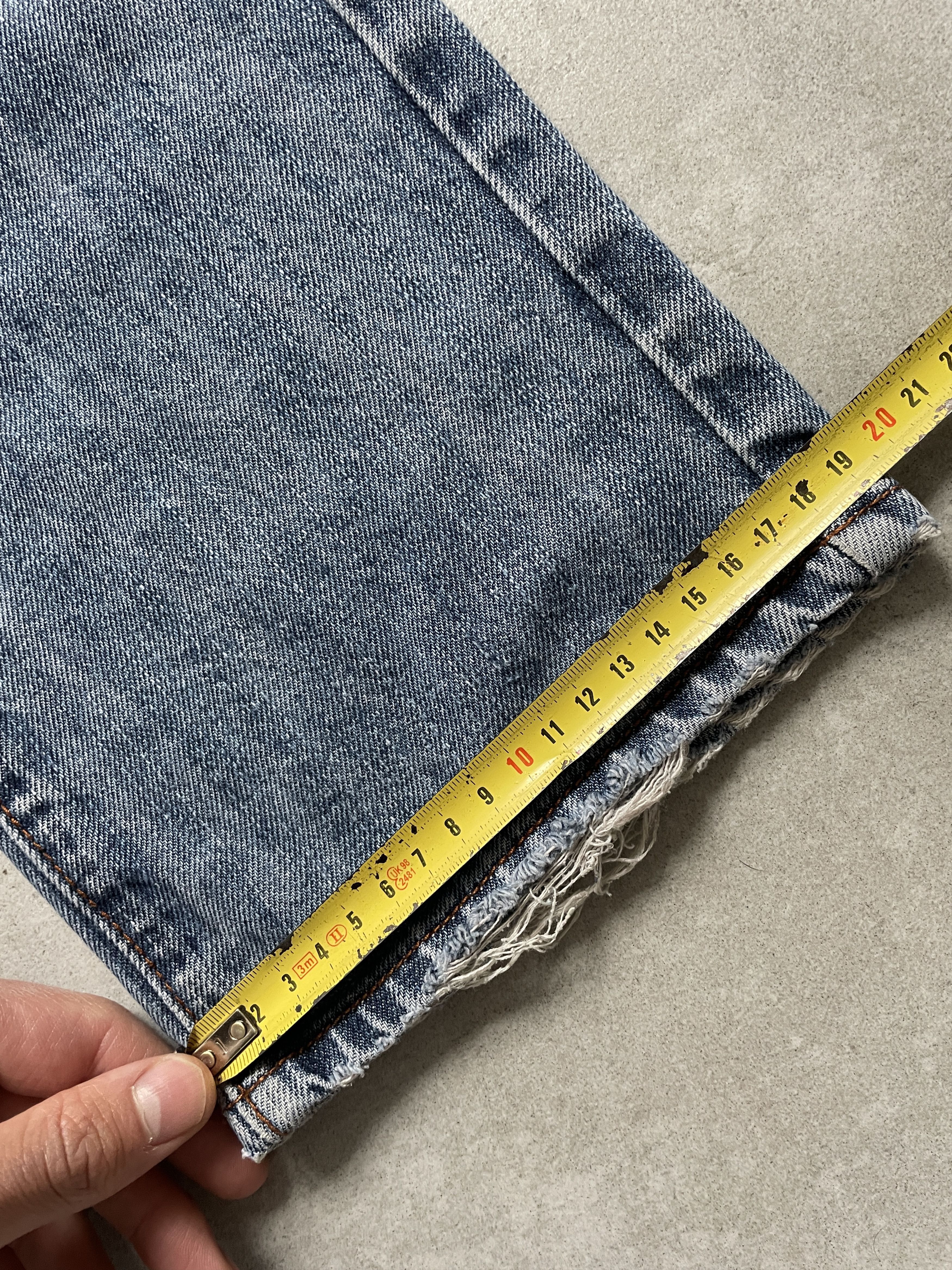 Evisu VINTAGE Y2K EVISU DISTRESSED LIGHT BLUE DENIM GOLD LOGO Size US 30 / EU 46 - 20 Thumbnail