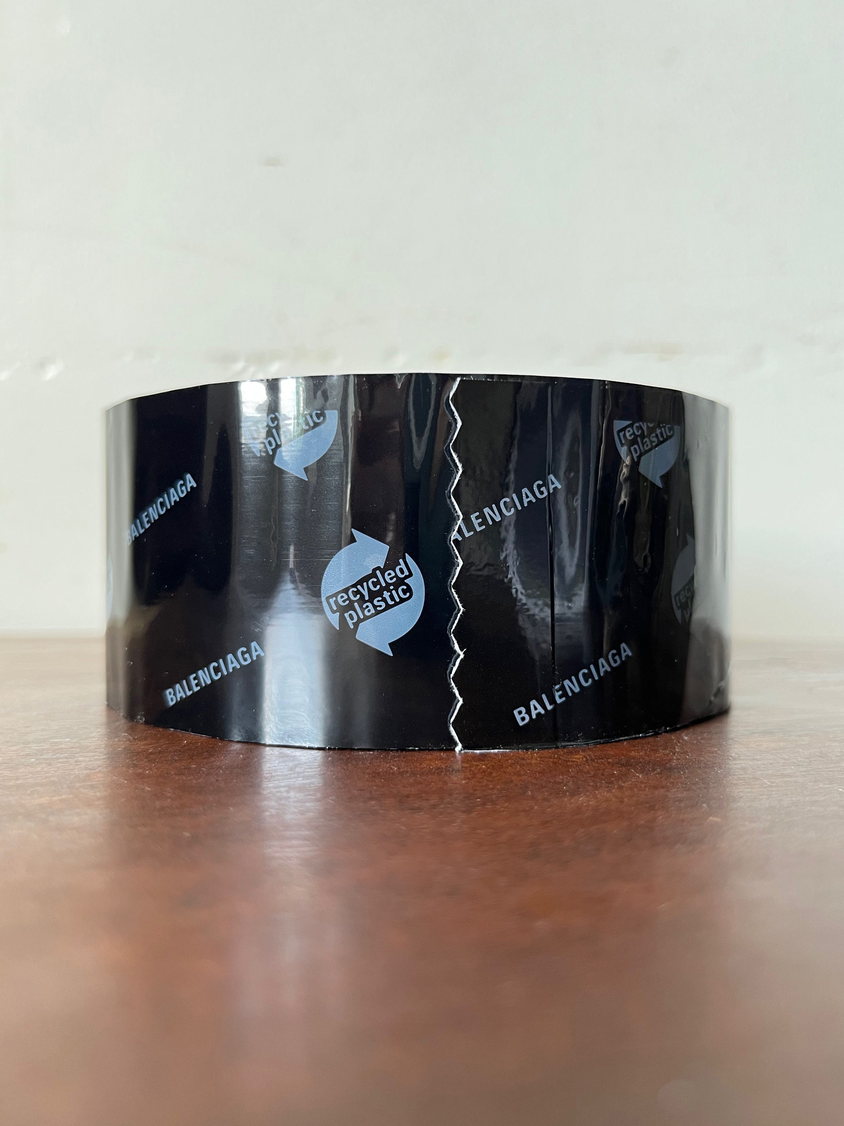 Balenciaga Balenciaga FW22 black packing tape object Size ONE SIZE - 2 Thumbnail