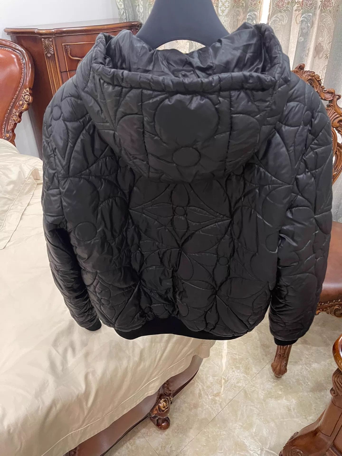 Louis Vuitton LV 3D Monogram Embroidered Padded Jacket 48 Size US M / EU 48-50 / 2 - 2 Thumbnail