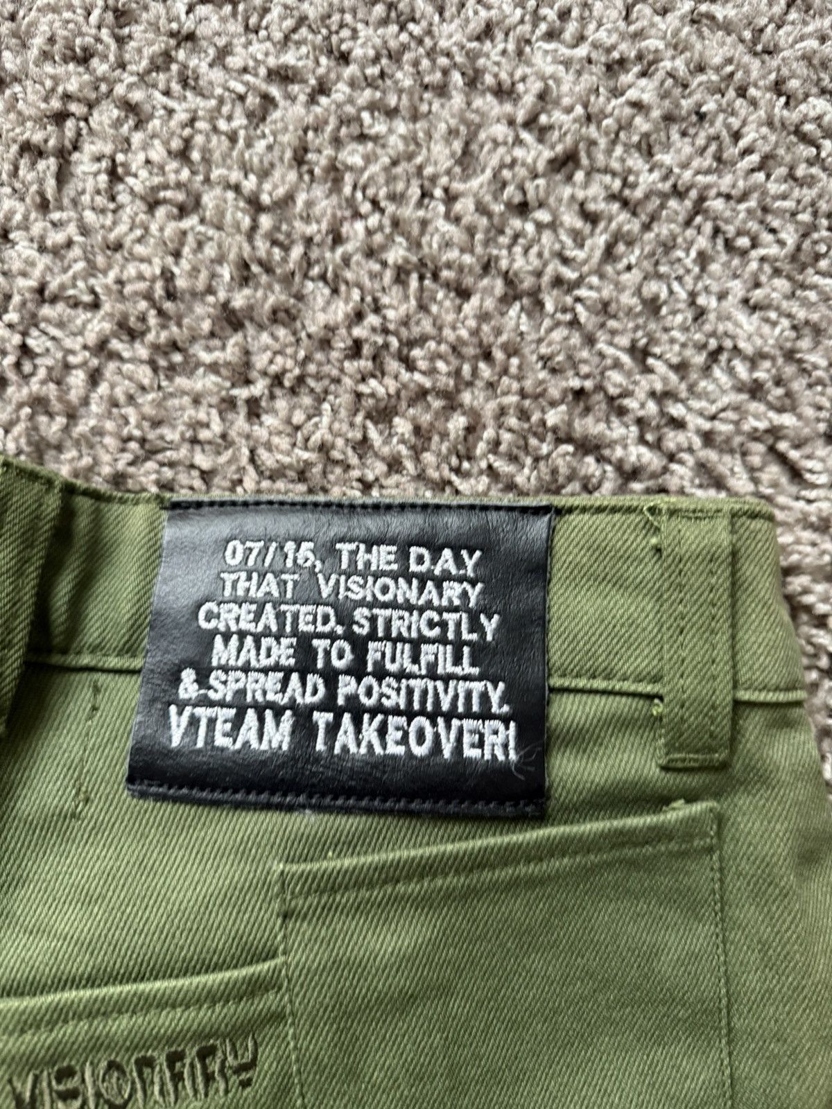 Other Olive green streetwear shorts Size US 30 / EU 46 - 2 Thumbnail