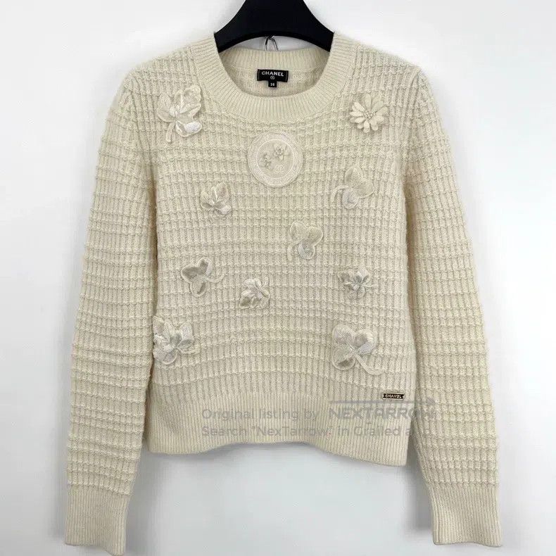 Chanel Chanel Beige three-dimensional relief flower knitted sweat Size XS / US 0-2 / IT 36-38 - 1 Thumbnail