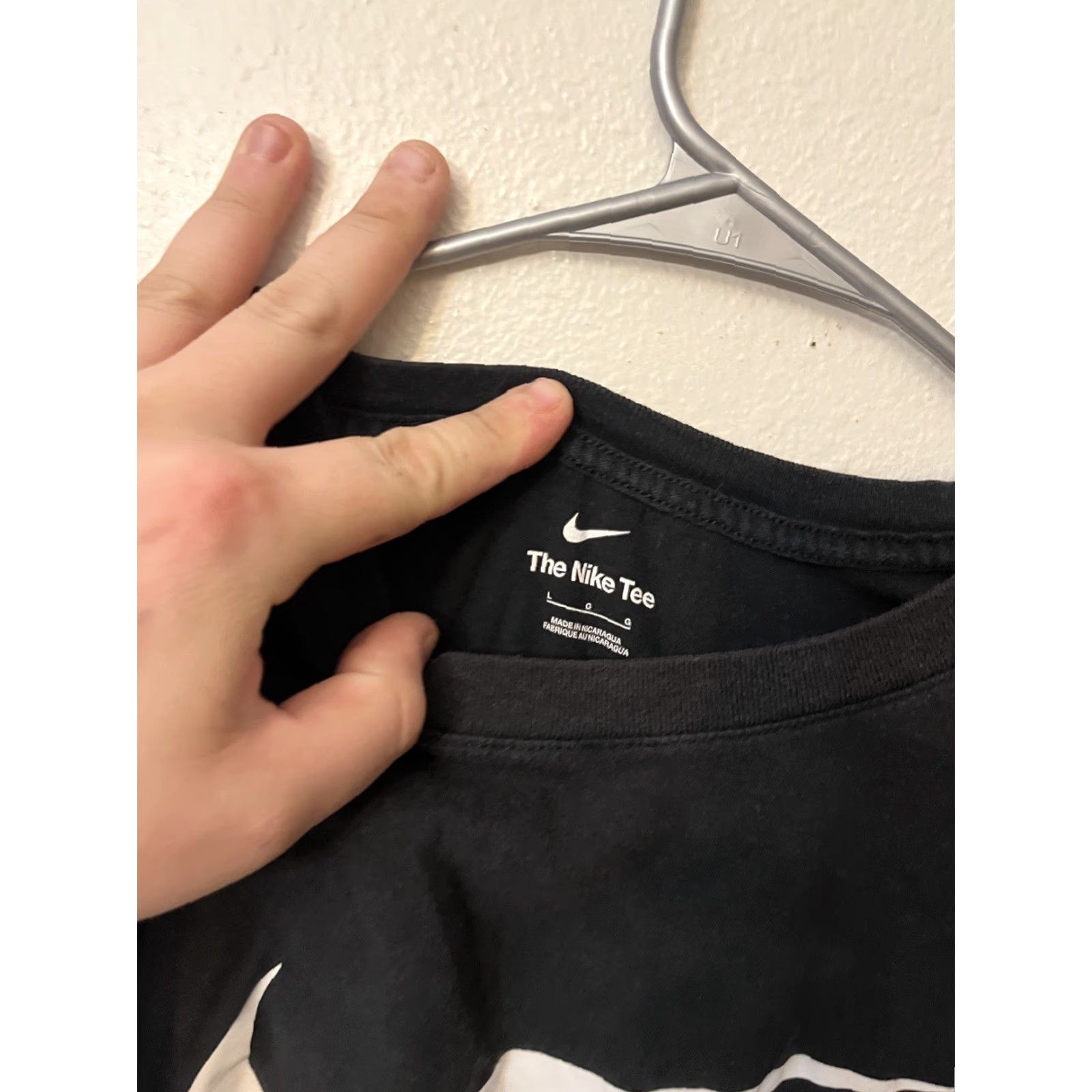Nike VINTAGE Nike Tee Adult Large Black Short Sleeve Crewneck T-shirt Logo Size US L / EU 52-54 / 3 - 3 Thumbnail