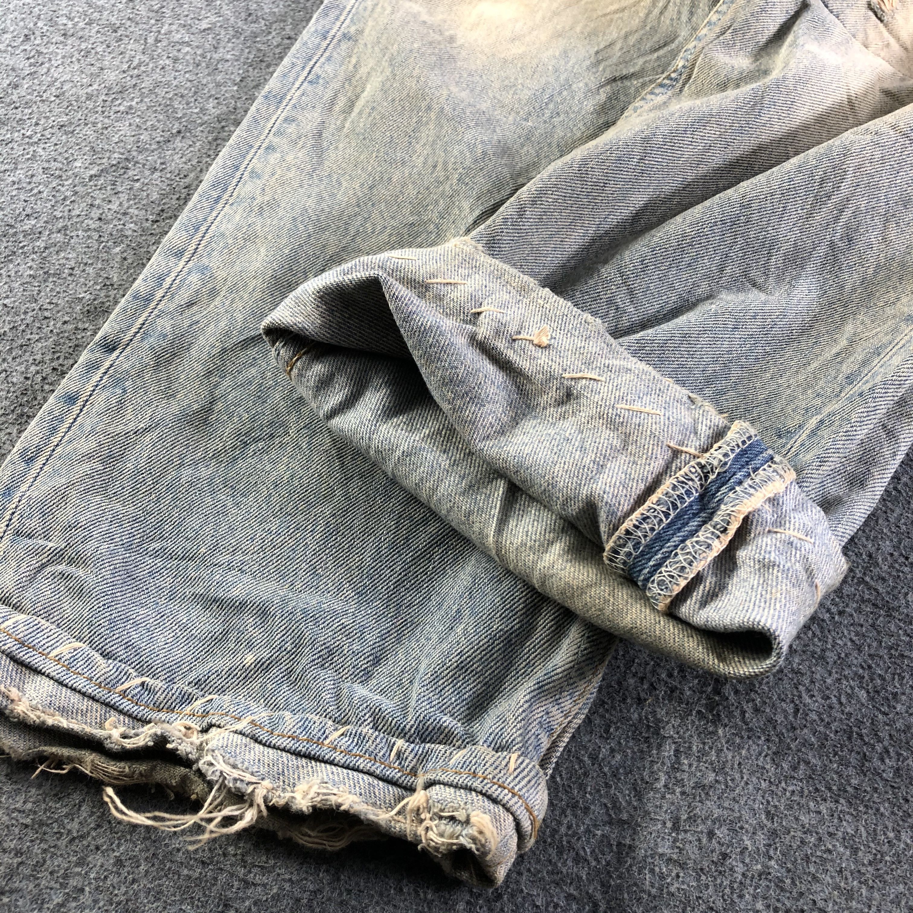 Levi's Vintage 90s Light Wash Levis 501 Jeans-J4602 Size US 33 - 6 Thumbnail