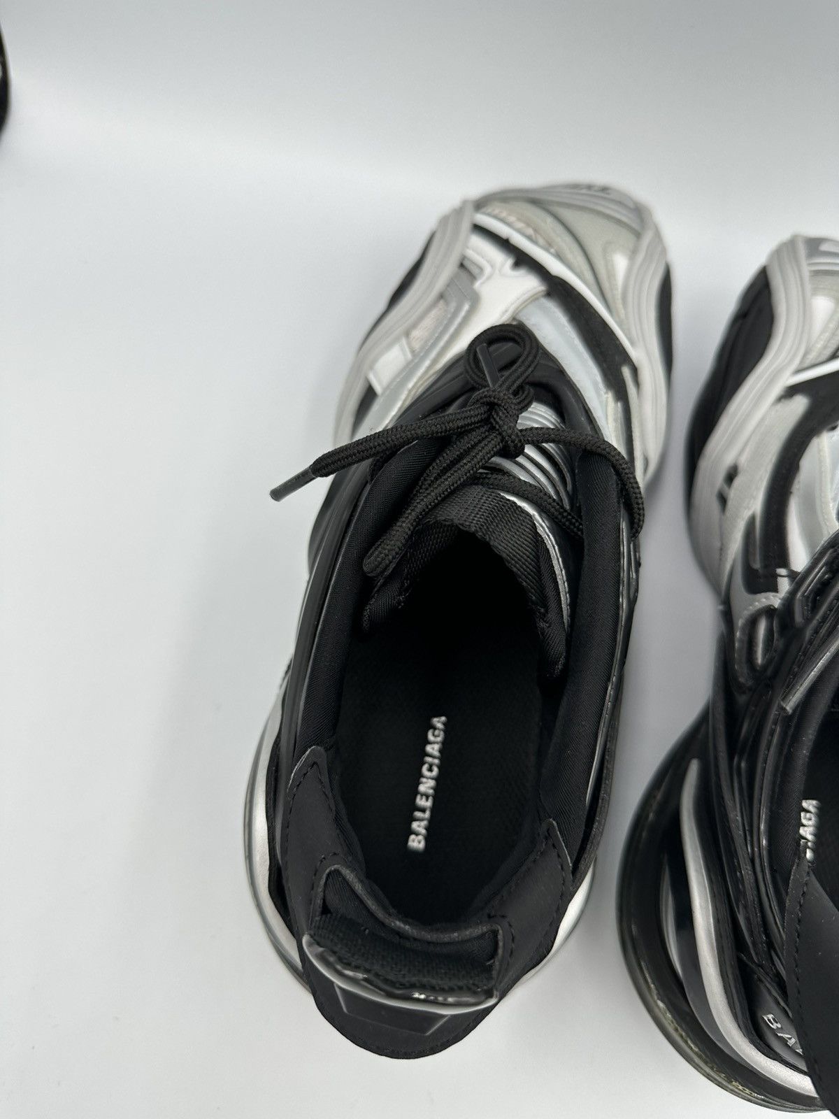 Balenciaga Balenciaga Pyrex Sneakers Size US 6 / EU 39 - 10 Thumbnail