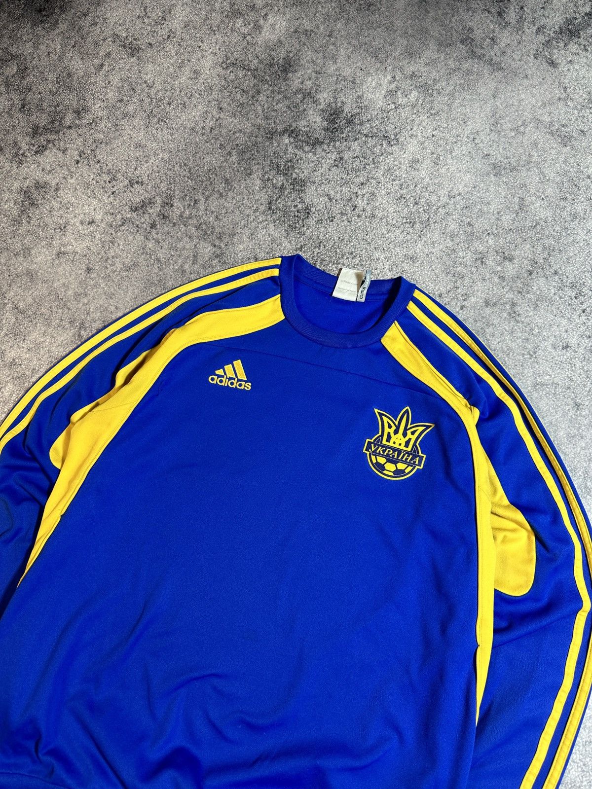 Adidas × Vintage Vintage Ukraine Soccer Sweatshirt Streetwear Rare L USA Y2K Size US L / EU 52-54 / 3 - 2 Thumbnail