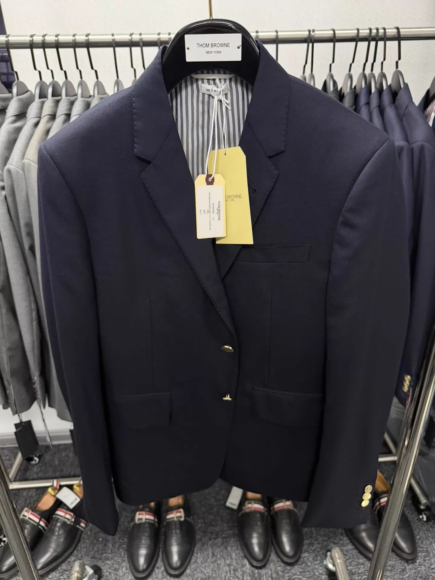 Thom Browne Thom Browne Men's Classic Navy Gold Button Suit Size US M / EU 48-50 / 2 - 1 Thumbnail