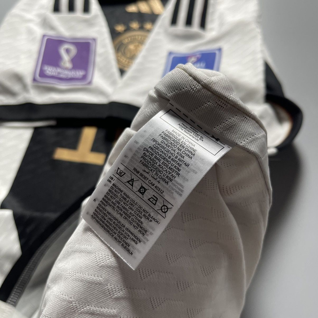 Adidas GERMANY ADIDAS 2022 WORLD CUP SOCCER HOME JERSEY #10 GNABRY Size US L / EU 52-54 / 3 - 13 Thumbnail