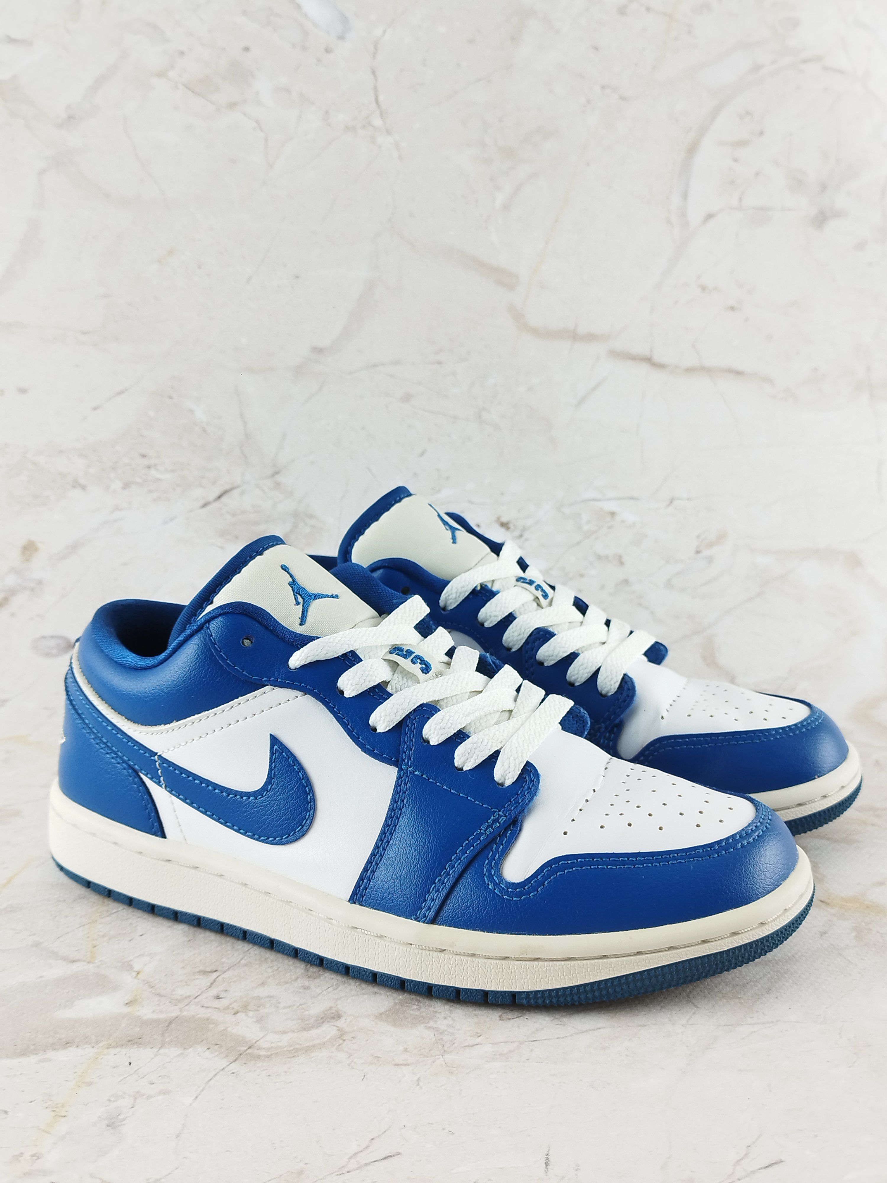 Jordan Brand Nike Jordan 1 Mid 'Marina Blue' rare streetwear low sneakers Size US 7 / IT 37 - 1 Thumbnail