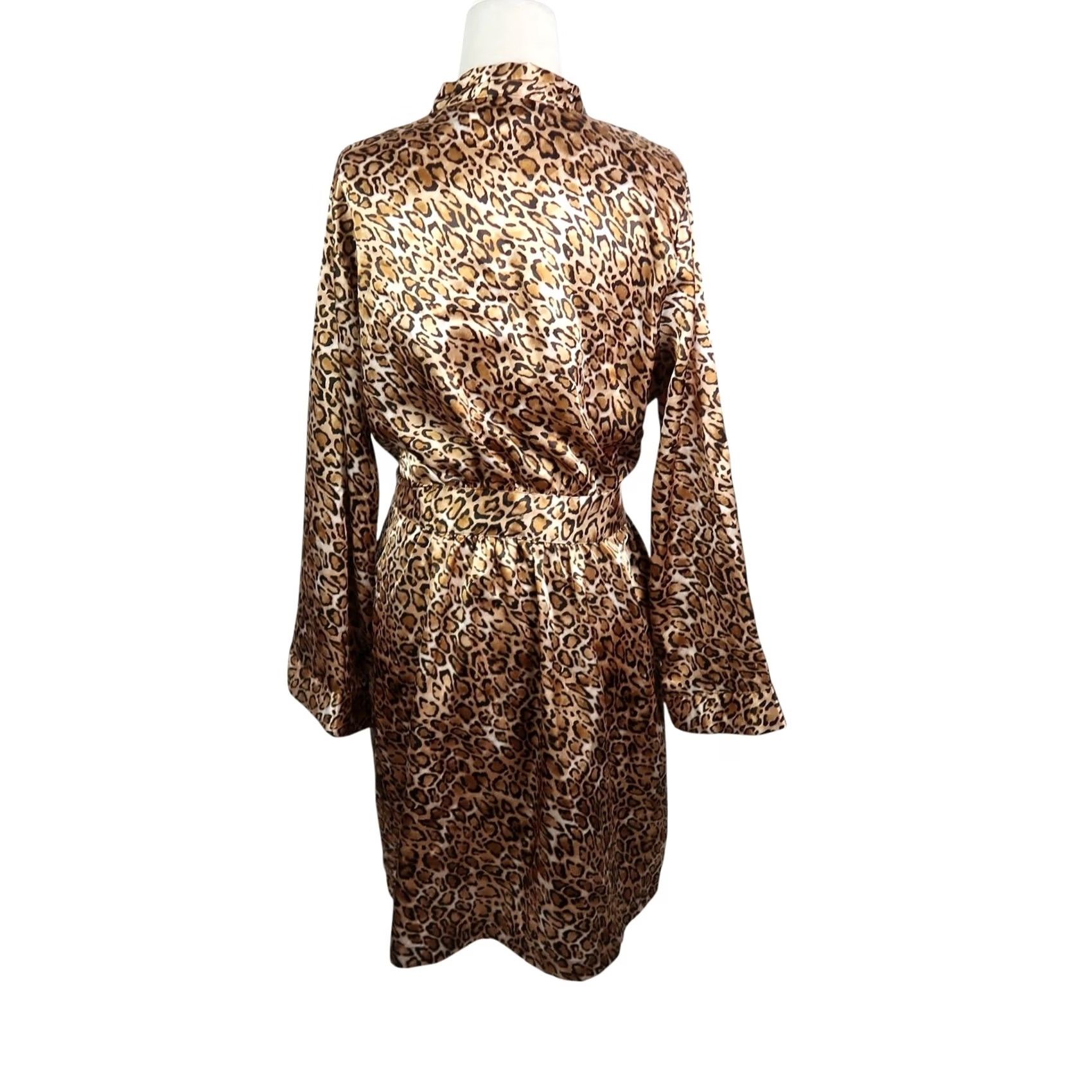 Vintage VINTAGE Morgan Taylor Brown Leopard Print Satin Robe S Womens Long Sleeve Polyester 90s Size ONE SIZE - 4 Thumbnail