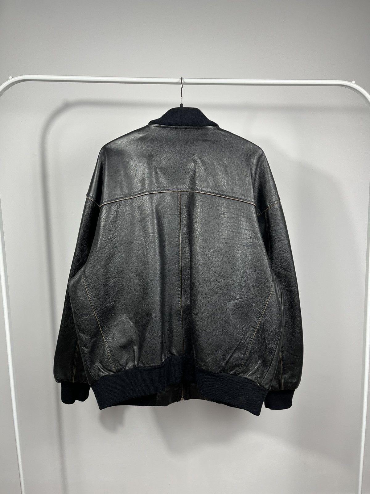 Leather Vintage Heavy Leather Biker Bomber Jacket Classic Mens Size US XL / EU 56 / 4 - 13 Thumbnail