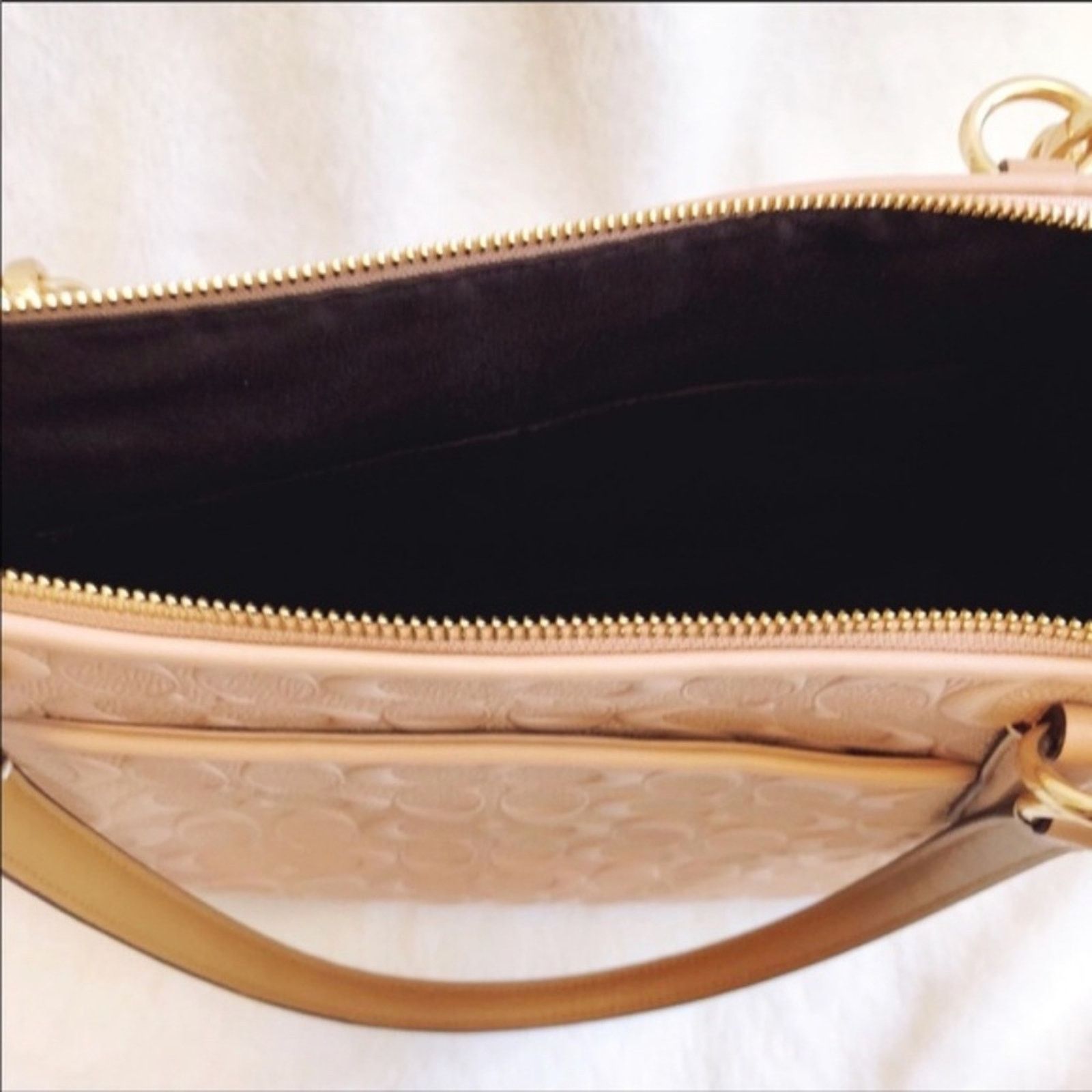 Coach Coach Nude Pink Signature Embossed Leather Tote Size ONE SIZE - 6 Thumbnail