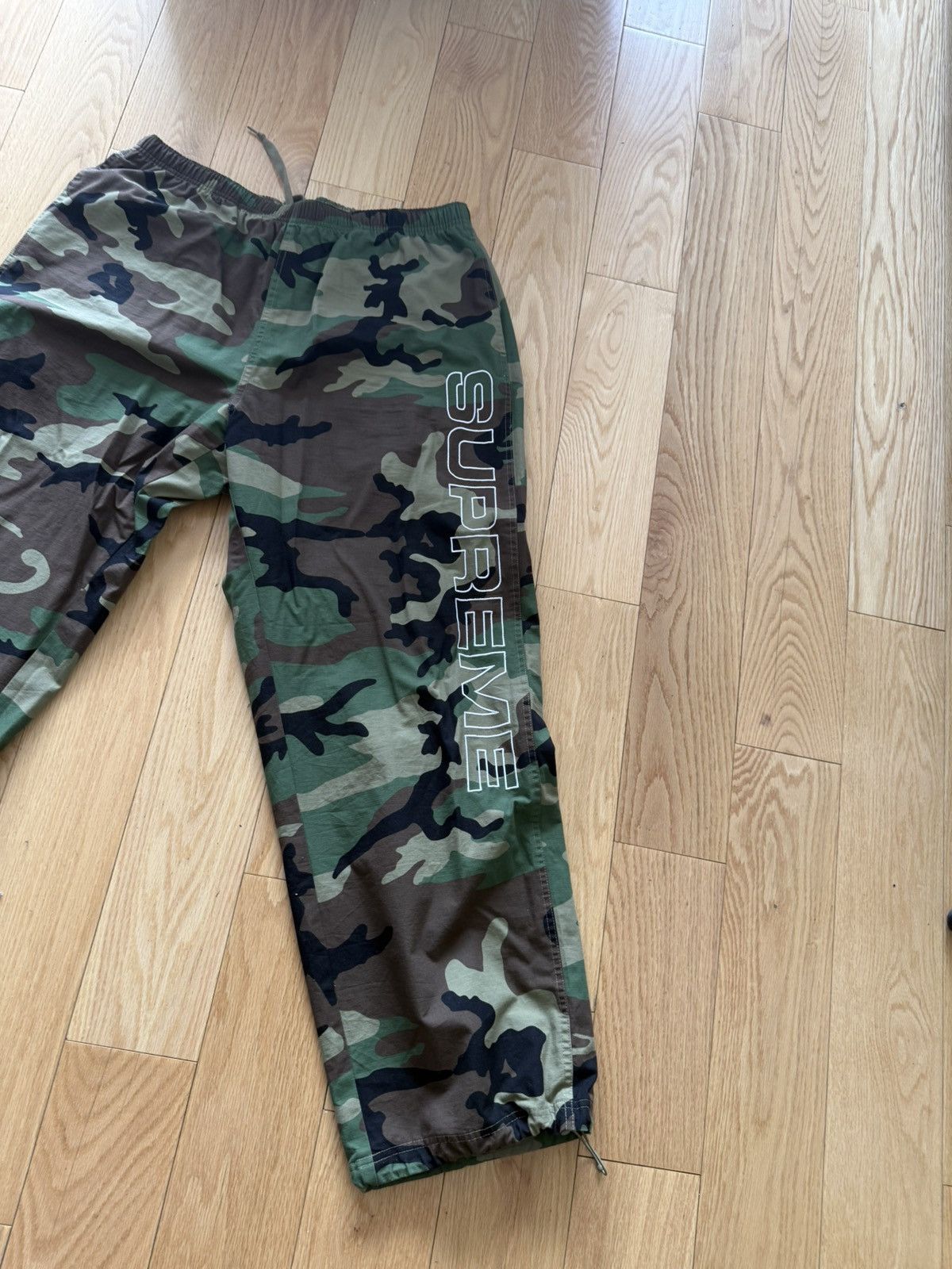 Supreme Supreme Spellout Embroidered Ripstop Track Pant Size US 42 / EU 58 - 8 Thumbnail