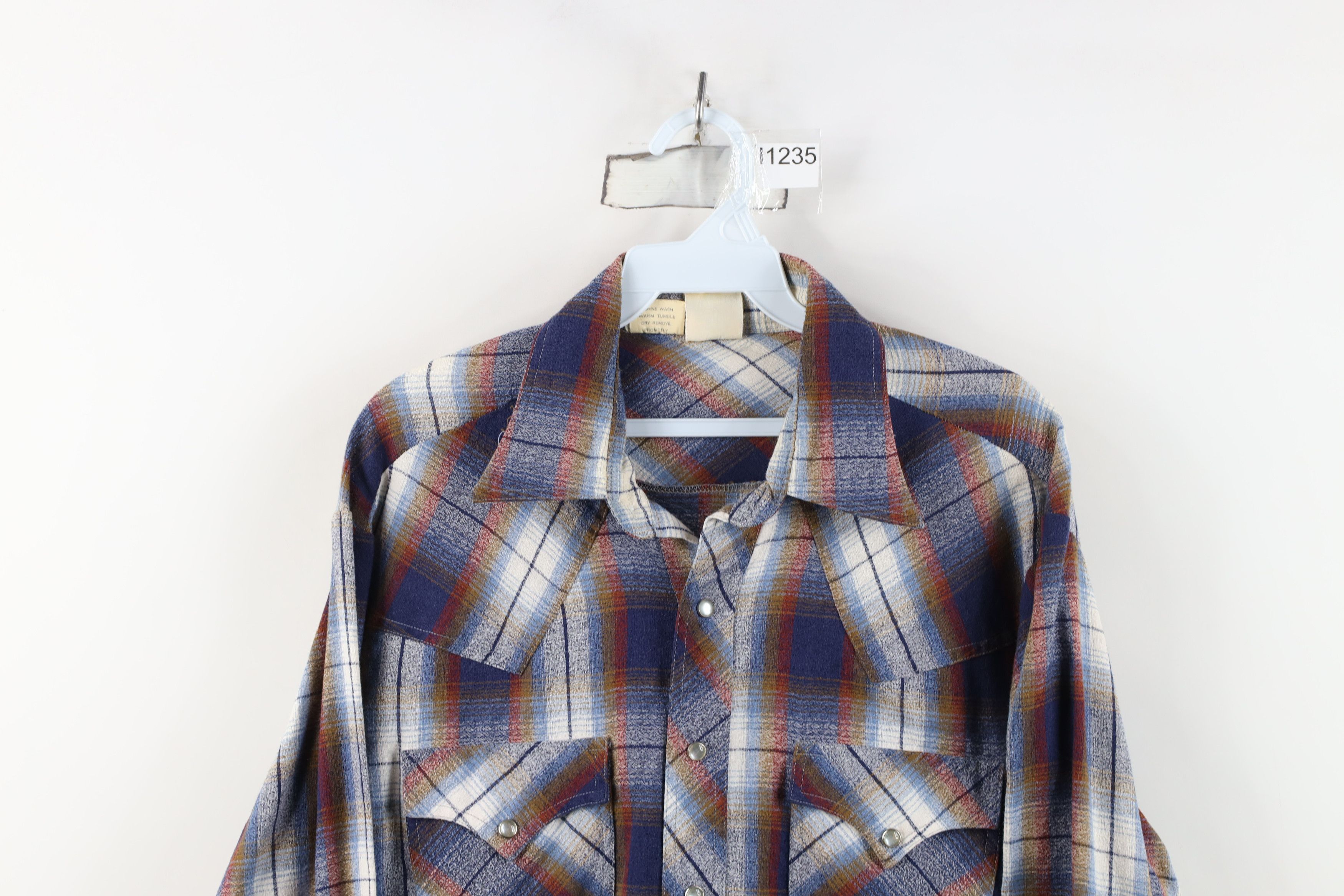 Vintage Vintage 70s Streetwear Plaid Knit Western Snap Button Shirt Size US L / EU 52-54 / 3 - 2 Thumbnail