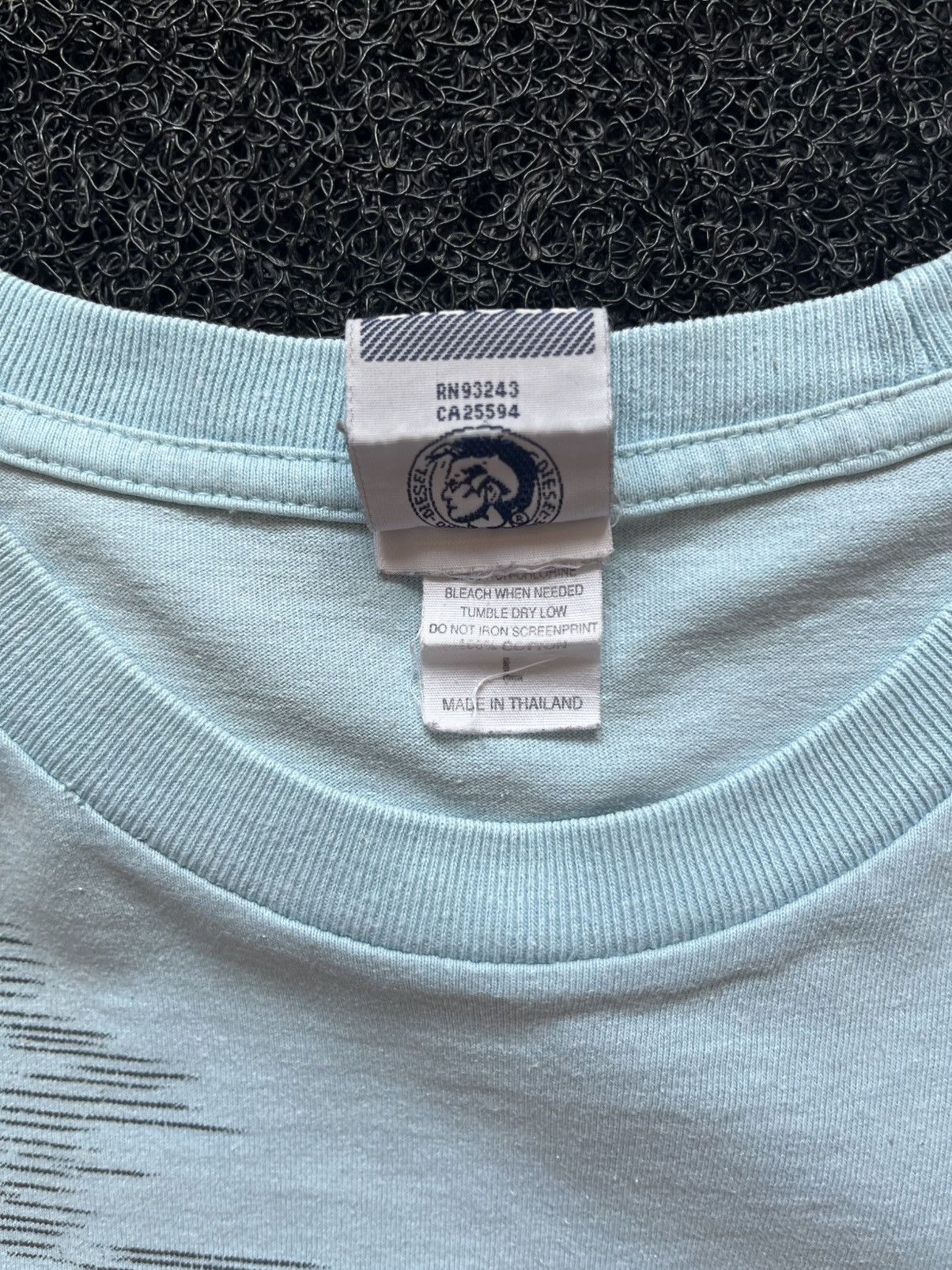 Diesel Vintage Diesel Avant Garde Big Logo Blue T-shirt Size US L / EU 52-54 / 3 - 4 Thumbnail