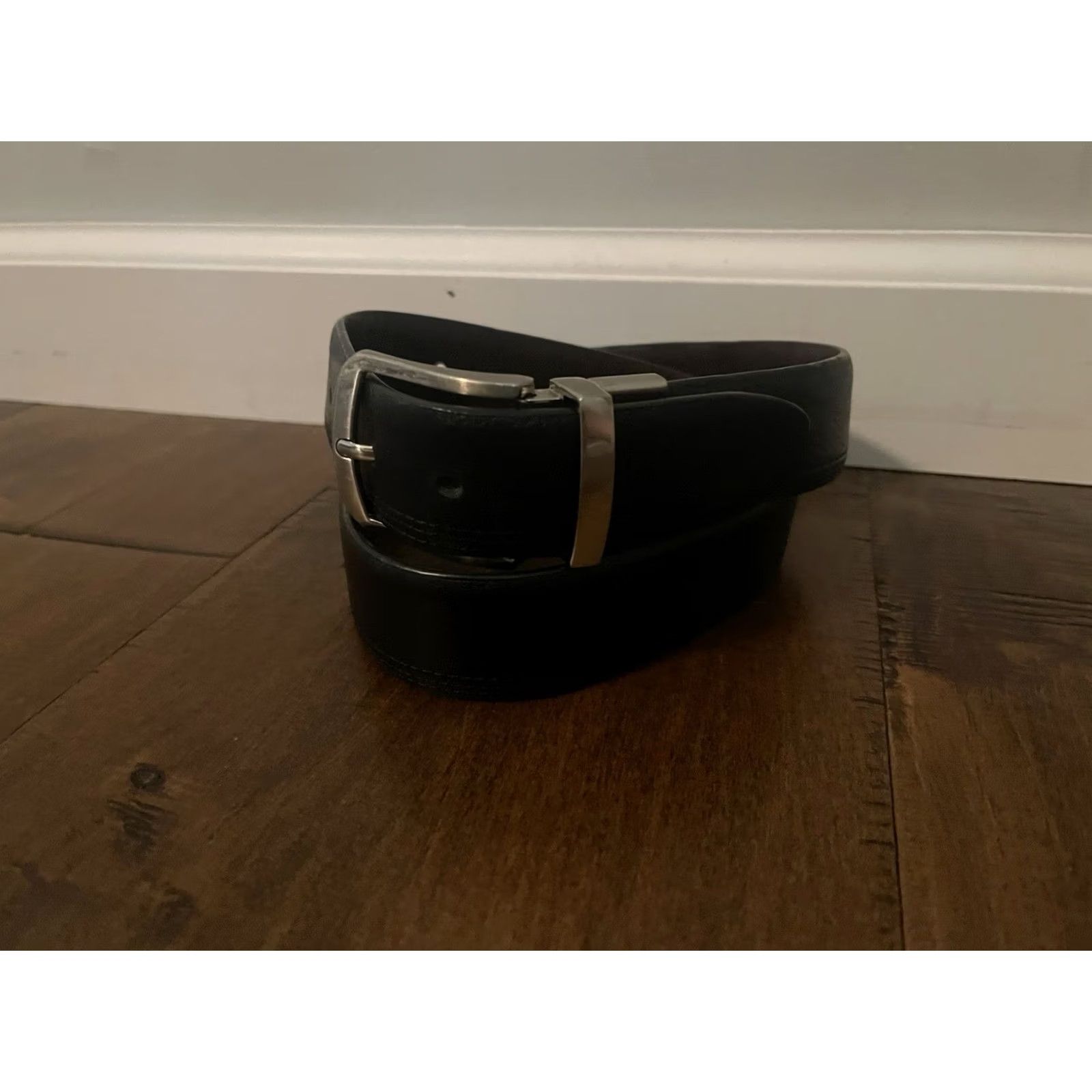 Tommy Bahama VINTAGE? No — Reversible Belt Leather 11TM02XZ16 Black/Brown - Men's Small 30-32 Tommy Bahama Belt Leather Buckle Size ONE SIZE - 3 Thumbnail