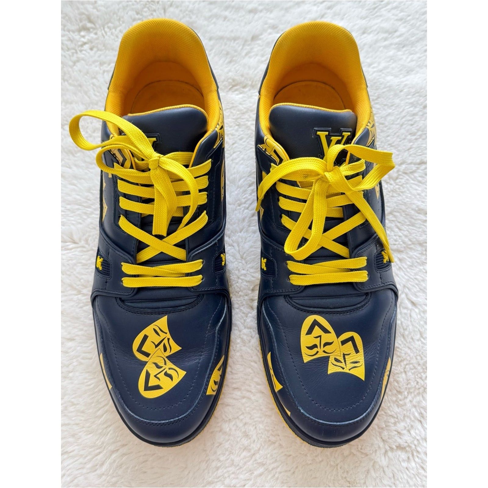 Louis Vuitton Louis Vuitton LV men trainer shoes 10UK or 11US Authentic Size US 11 / EU 44 - 2 Thumbnail