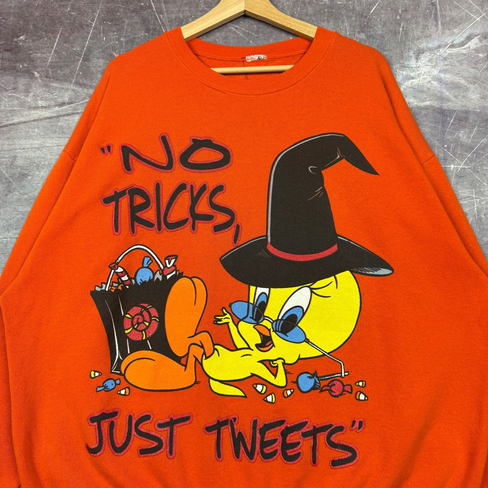 Vintage 90s Orange Tweety No Tricks Just Tweets Sweatshirt XL 2628 Size US XL / EU 56 / 4 - 3 Thumbnail