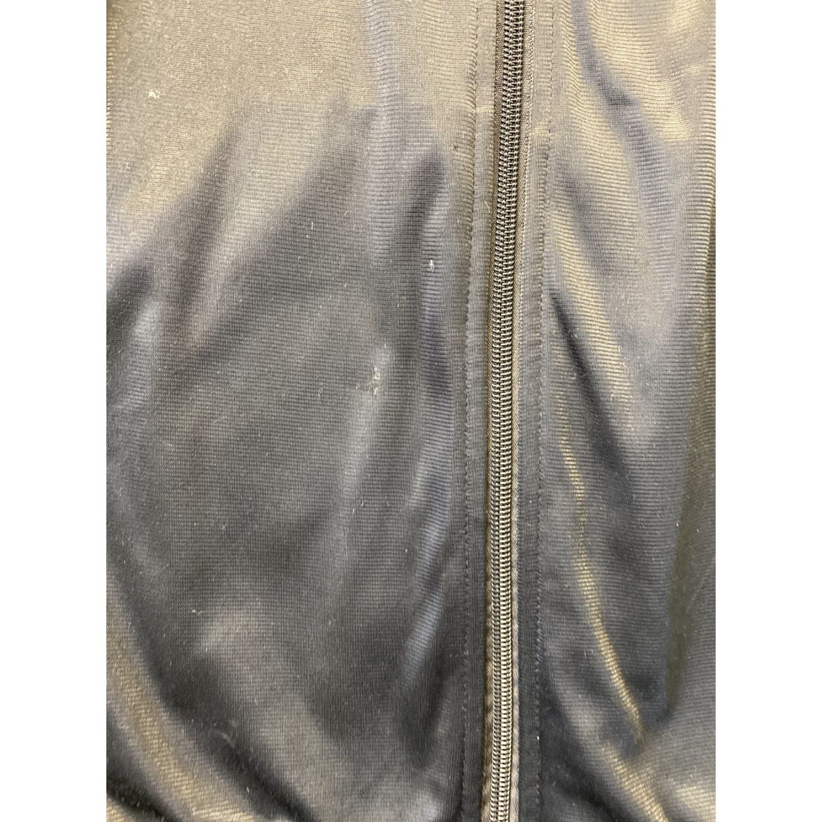 Vintage Victory Outfitters Sweater Mens 2XL Black Zip Pullover Sweatshirt Full Zip Black /98-52 All Seasons Pockets Zipper Knit Polyester Windbreaker? Size US XXL / EU 58 / 5 - 4 Thumbnail