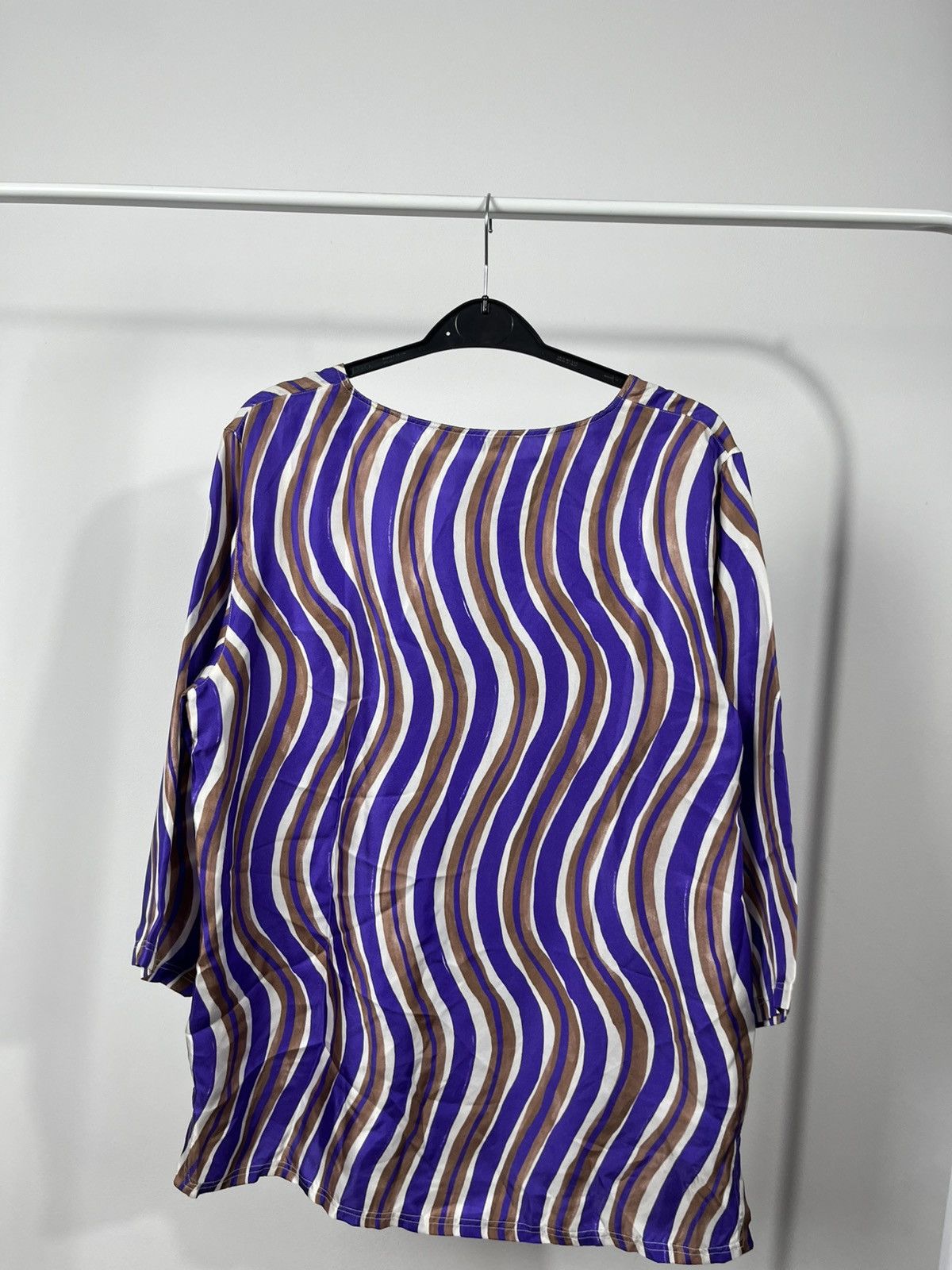 Other Carlotta Canepa 100 percent silk striped blouse Italy Size S / US 4 / IT 40 - 14 Thumbnail