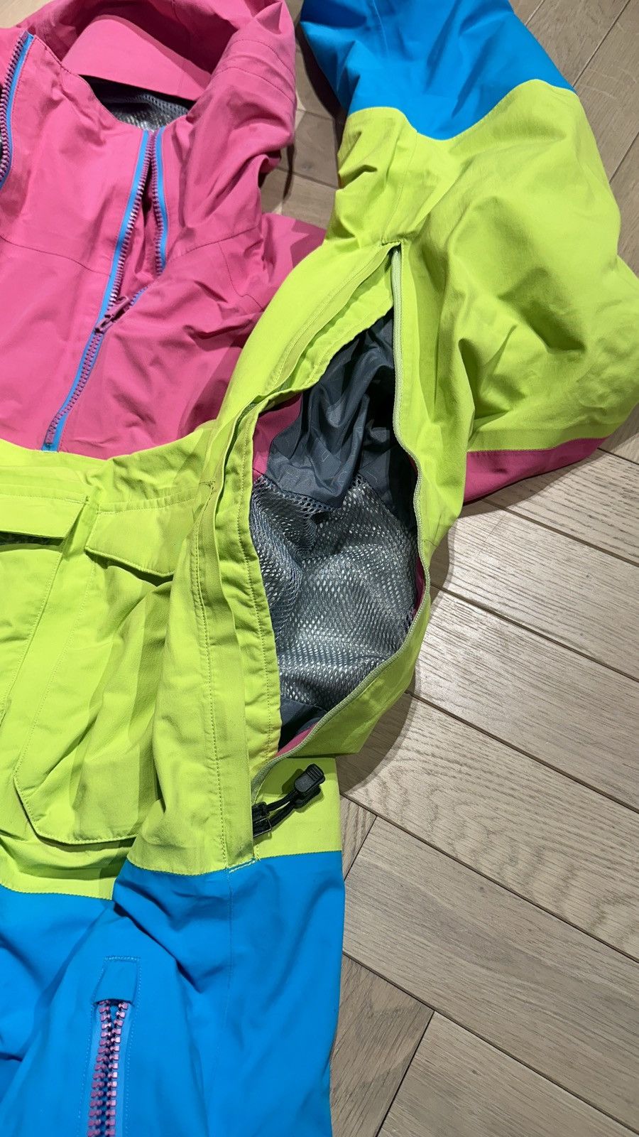 Burton Burton AK 2L Jussi Anorak and Pants Size US XL / EU 56 / 4 - 8 Thumbnail