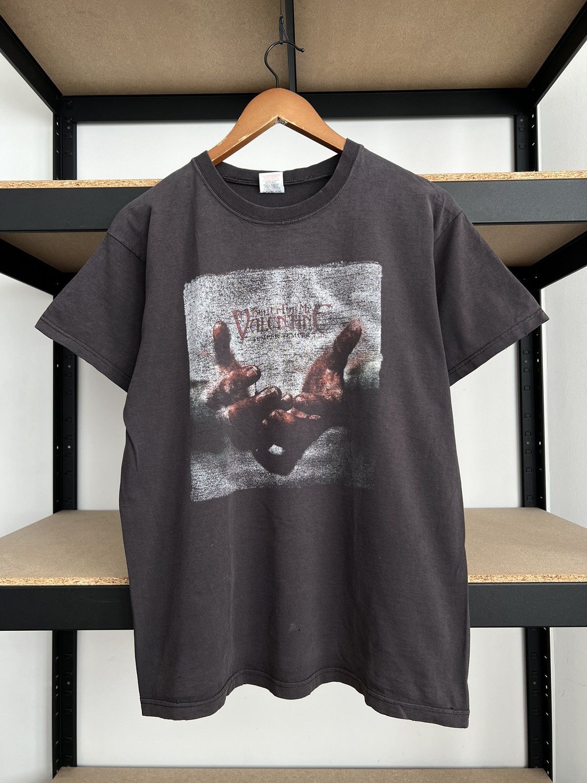 Band Tees Vintage 2013 Bullet for my Valentine Sun Faded Y2k T-shirt Size US M / EU 48-50 / 2 - 3 Thumbnail