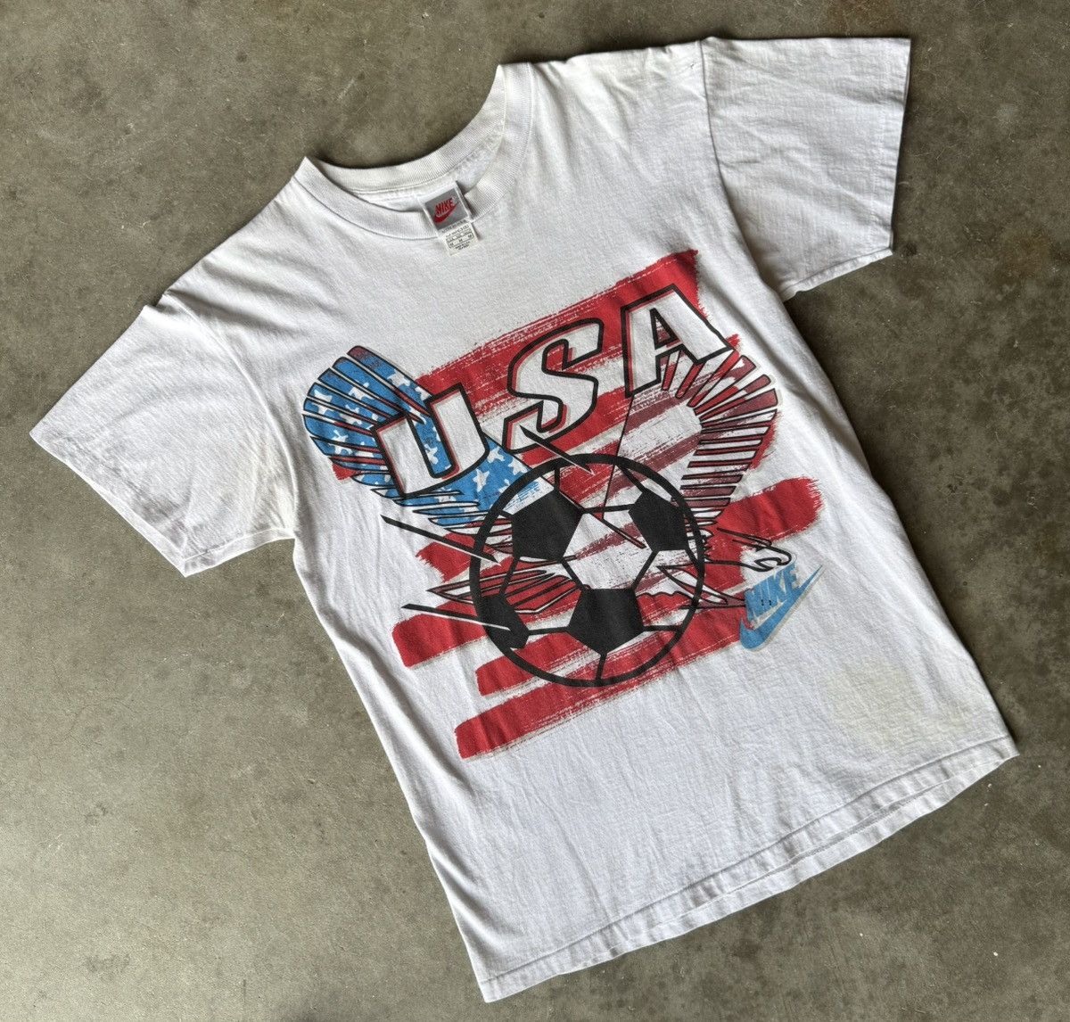 Nike Nike x USA Soccer T Shirt Size Medium Size US M / EU 48-50 / 2 - 1 Thumbnail