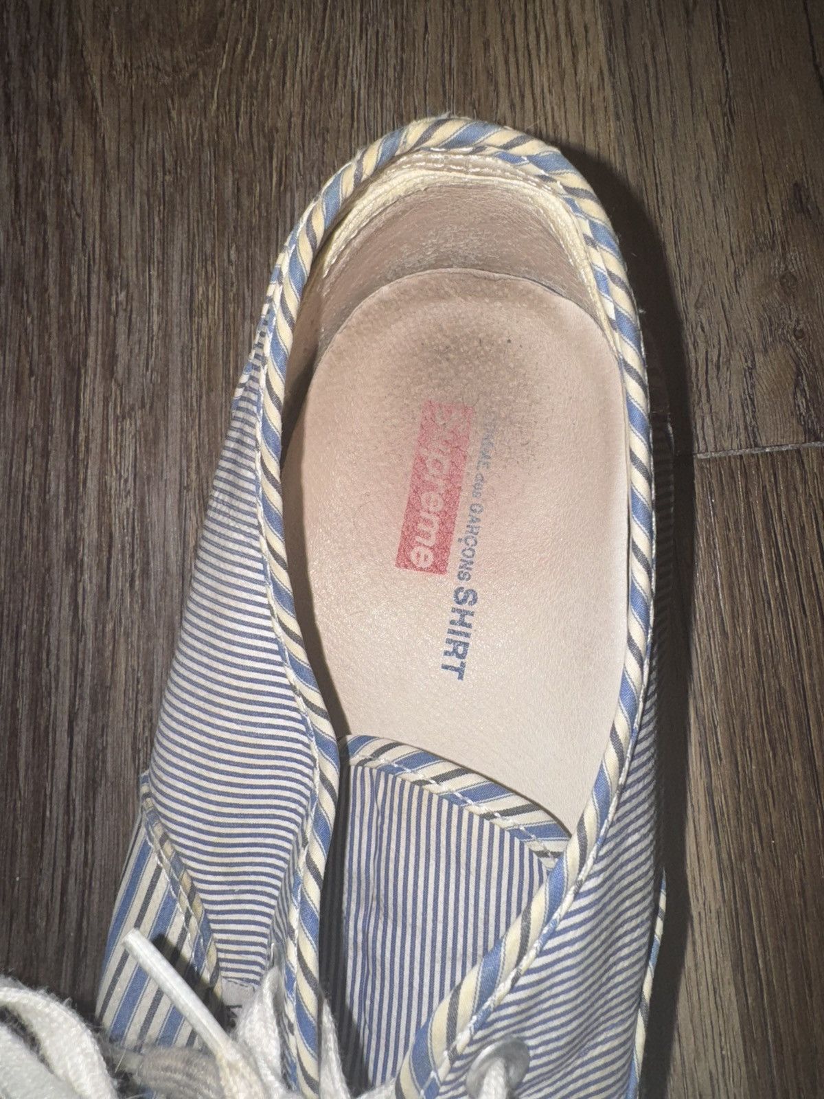 Comme des Garcons Supreme x Comme des Garcons x Authentic Pro ‘Pinstripe’ Size US 10.5 / EU 43-44 - 2 Thumbnail