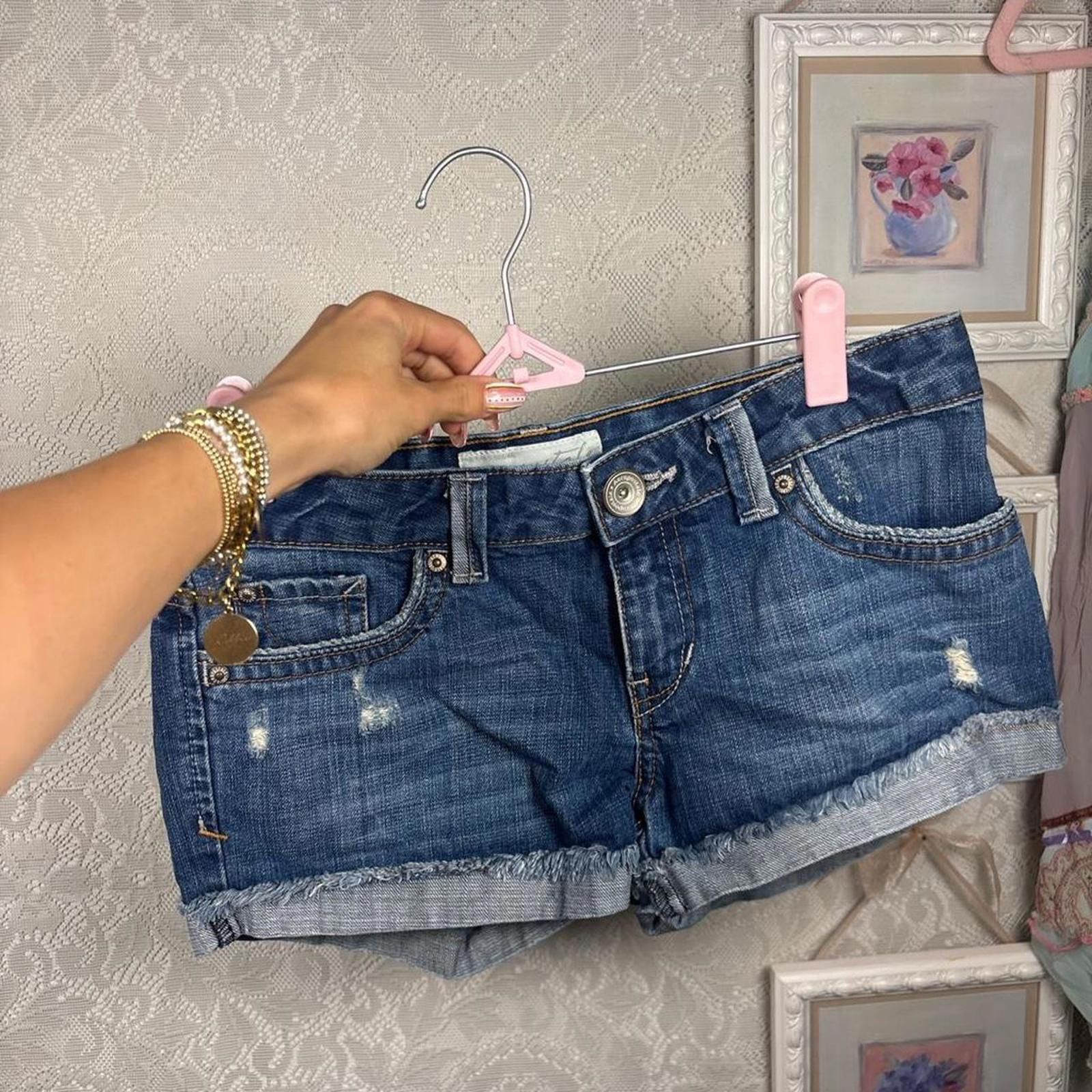 Aeropostale y2kAeropostale distressed micro mini shorts Size 26" / US 2 / IT 38 - 1 Thumbnail